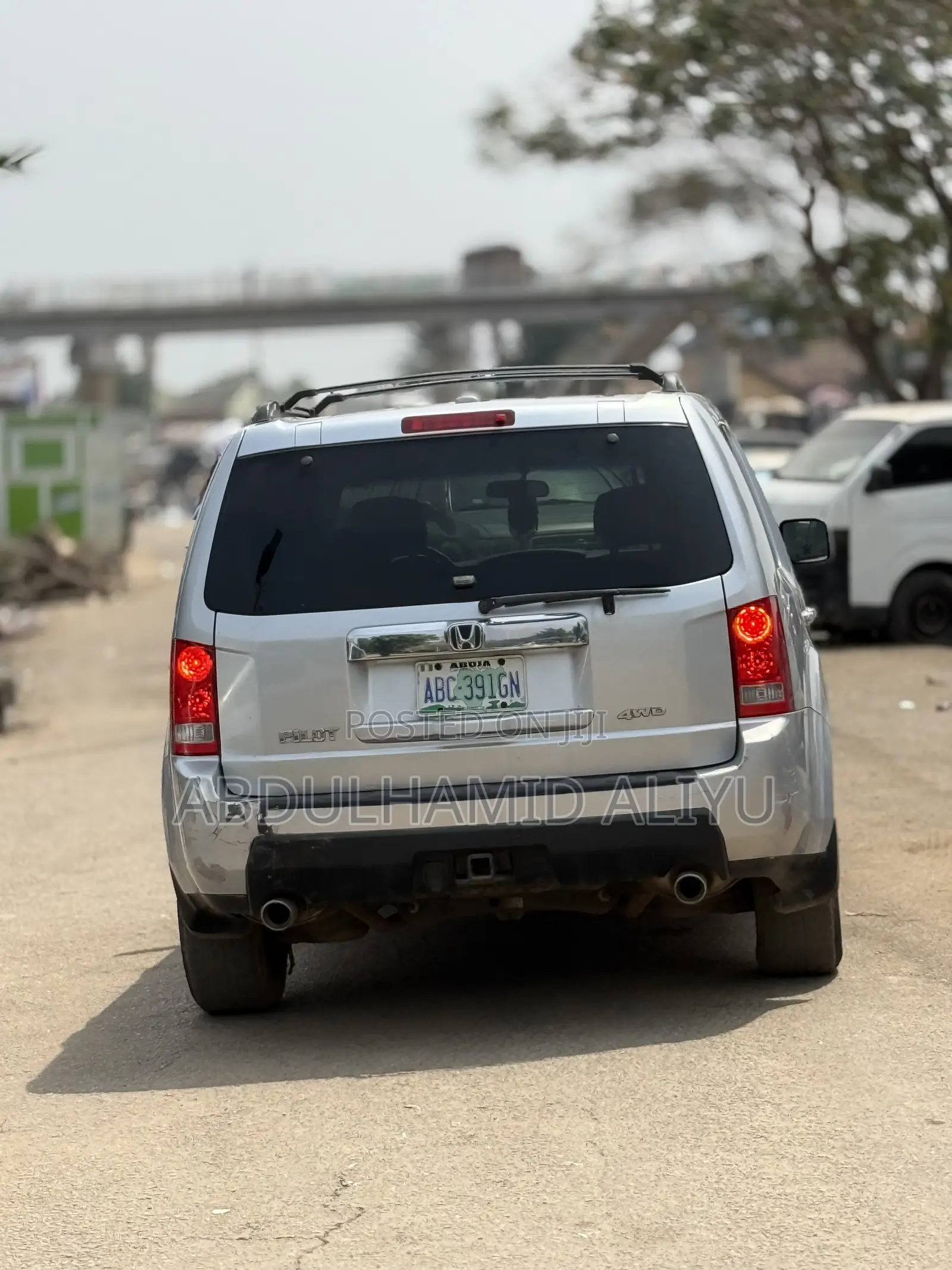 Honda Pilot LX 4dr SUV (3.5L 6cyl 5A) 2010 Silver