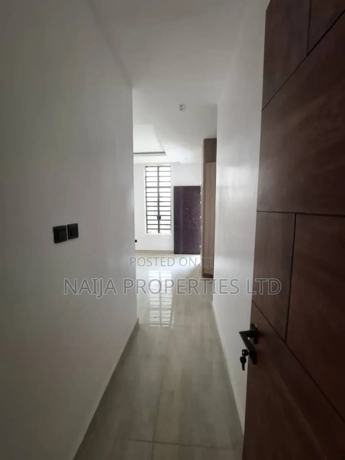 5bdrm Duplex in Lekki Phase 1 for rent