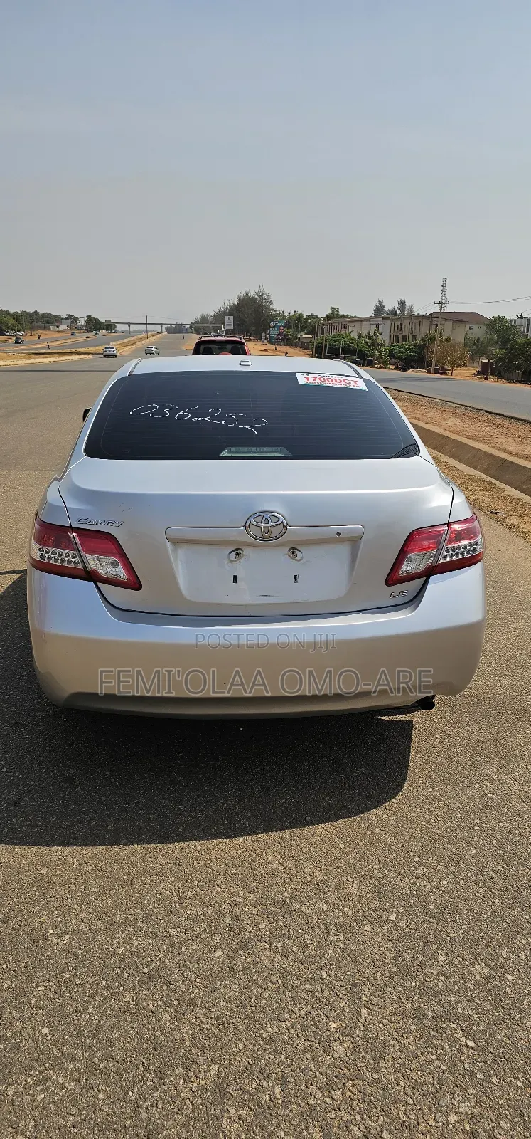 Toyota Camry LE 4dr Sedan (2.5L 4cyl 6AM) 2010 Silver