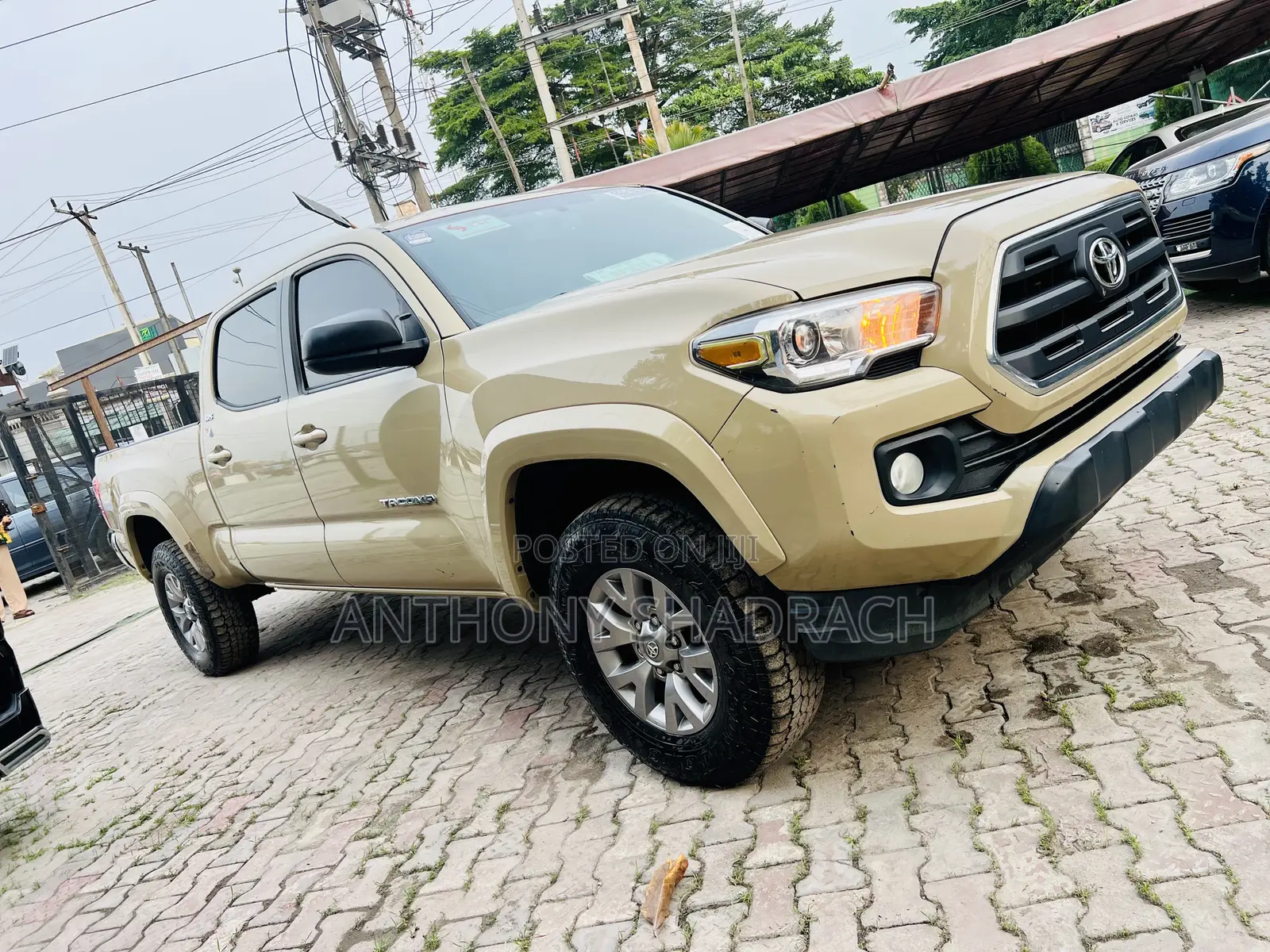 Toyota Tacoma 4dr Double Cab 2016 Beige