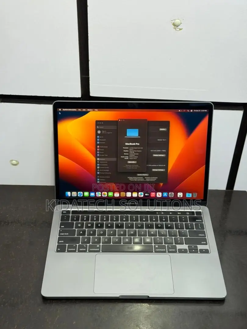 Laptop Apple MacBook Pro 2020 32GB Intel Core I7 SSD 512GB