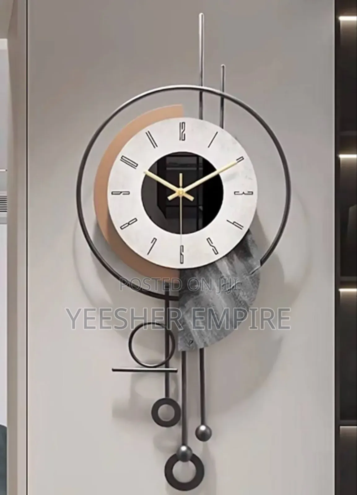 Stylish Metal Wall Art Clock-luxury Finish