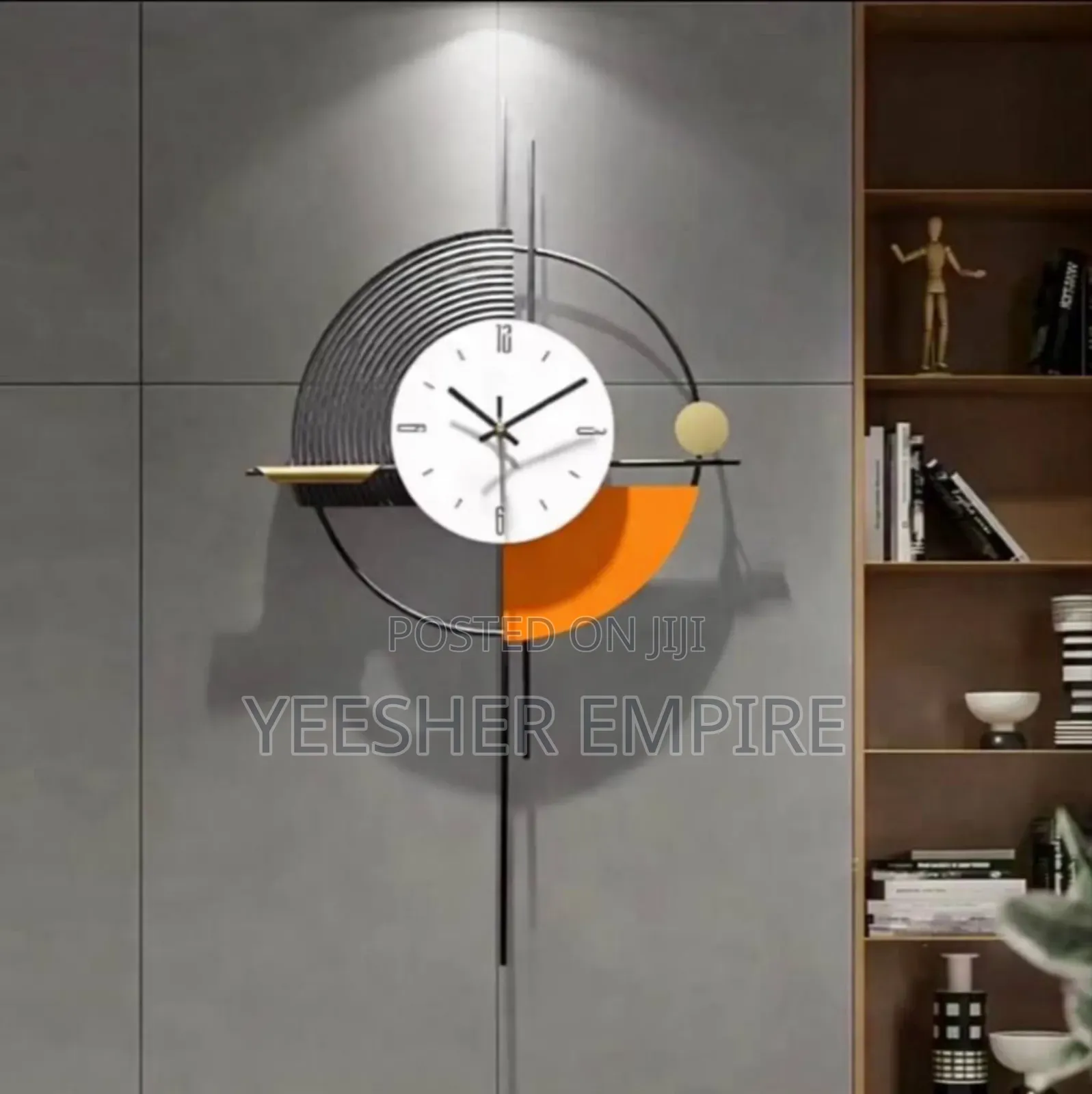 Luxury Clock - Metallic Finish, Brand New