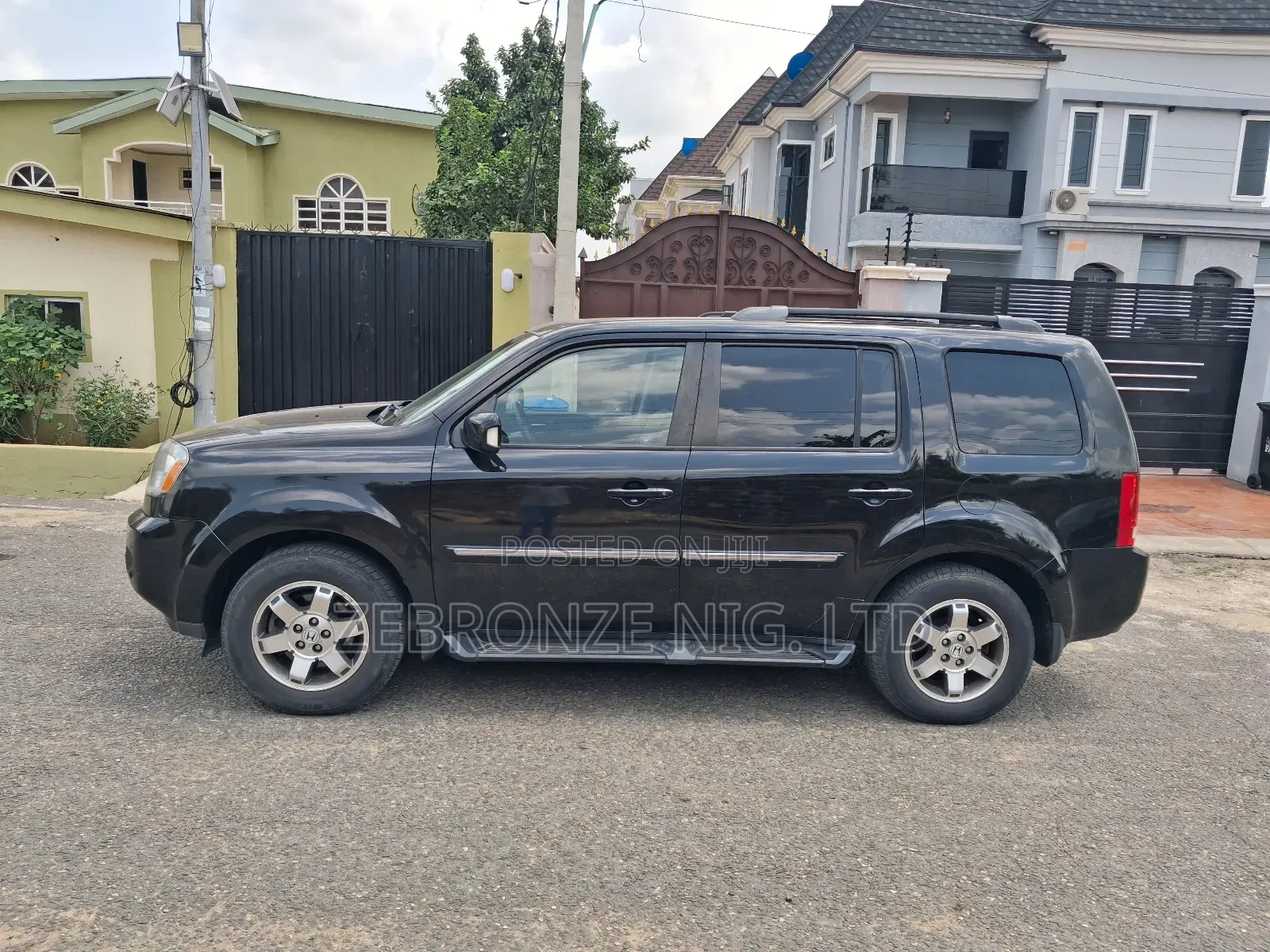 Honda Pilot Touring w/RES/Navi 4WD (3.5L 6cyl 5A) 2010 Black