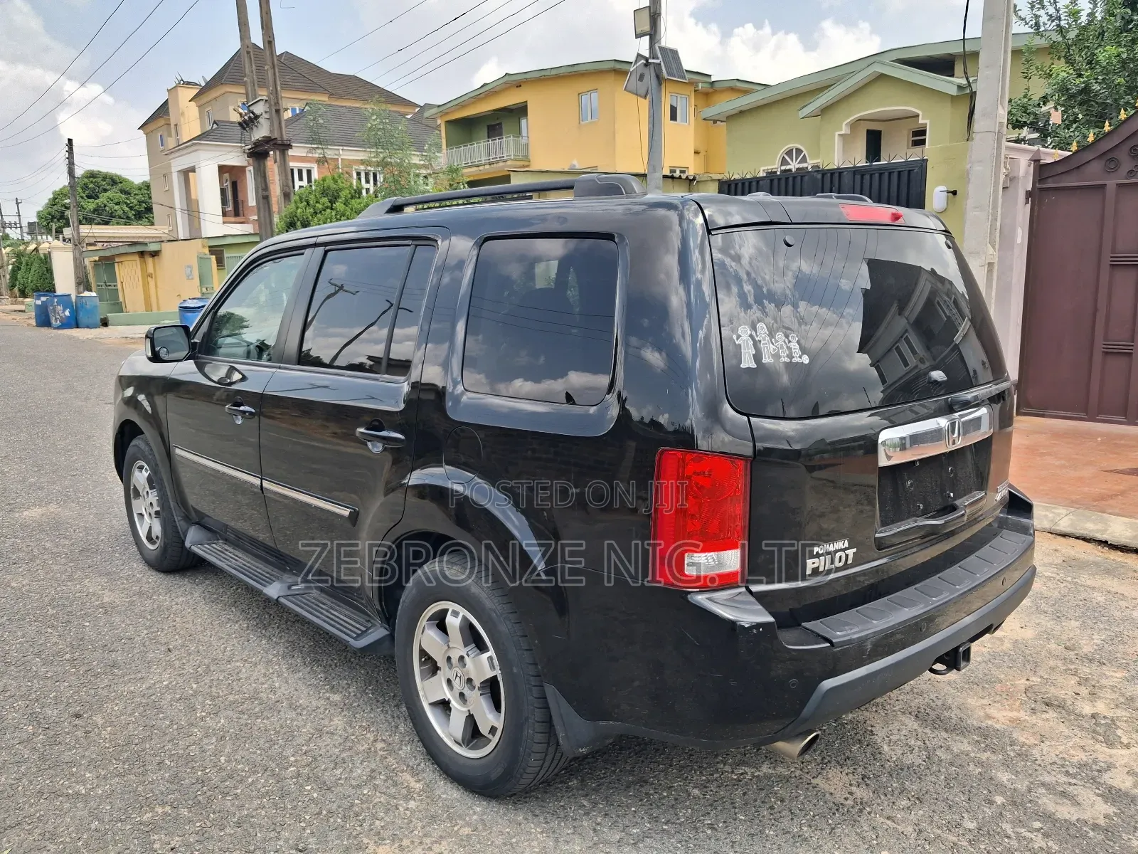 Honda Pilot Touring w/RES/Navi 4WD (3.5L 6cyl 5A) 2010 Black