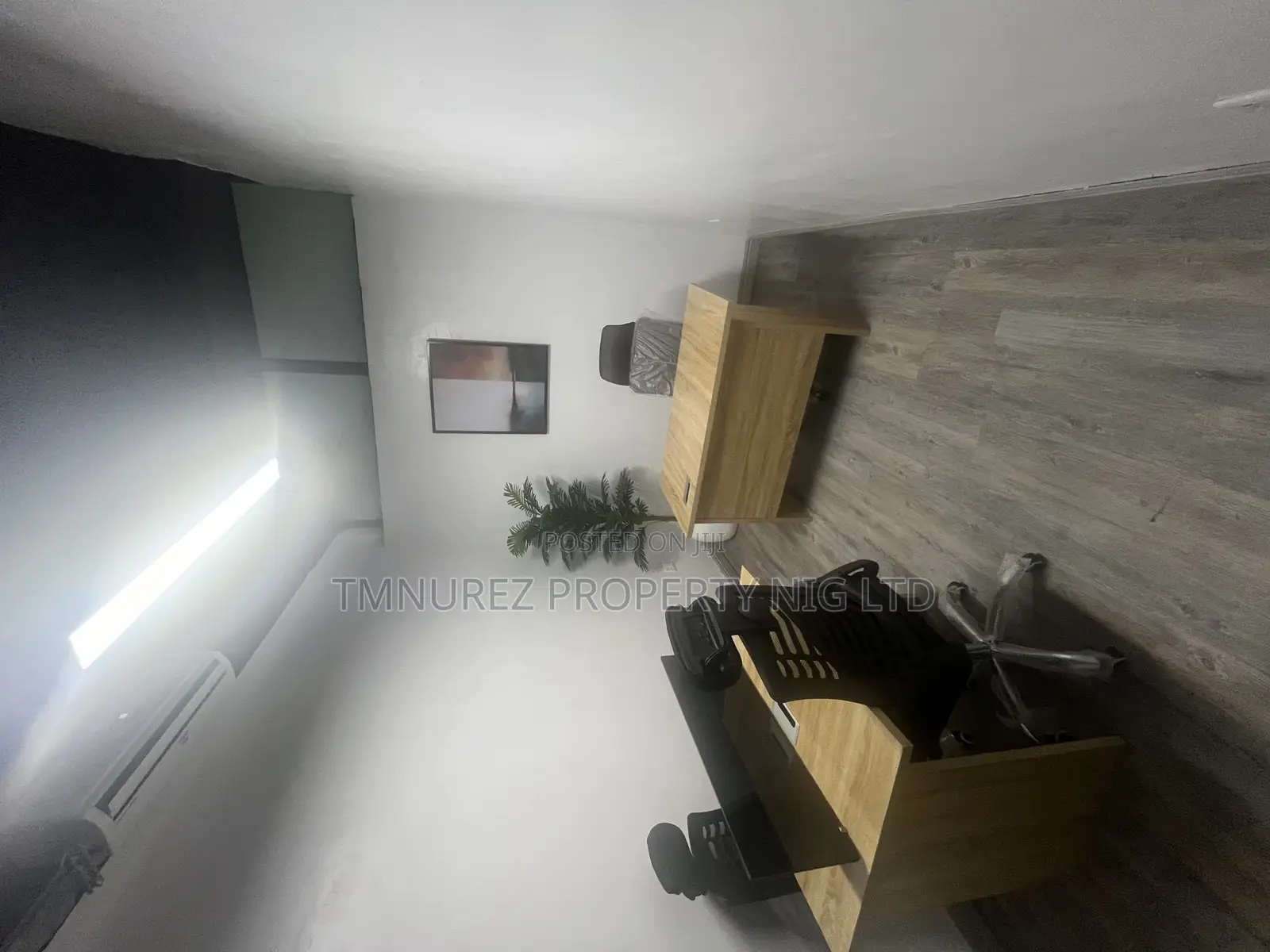 Furnished Office Space to Let