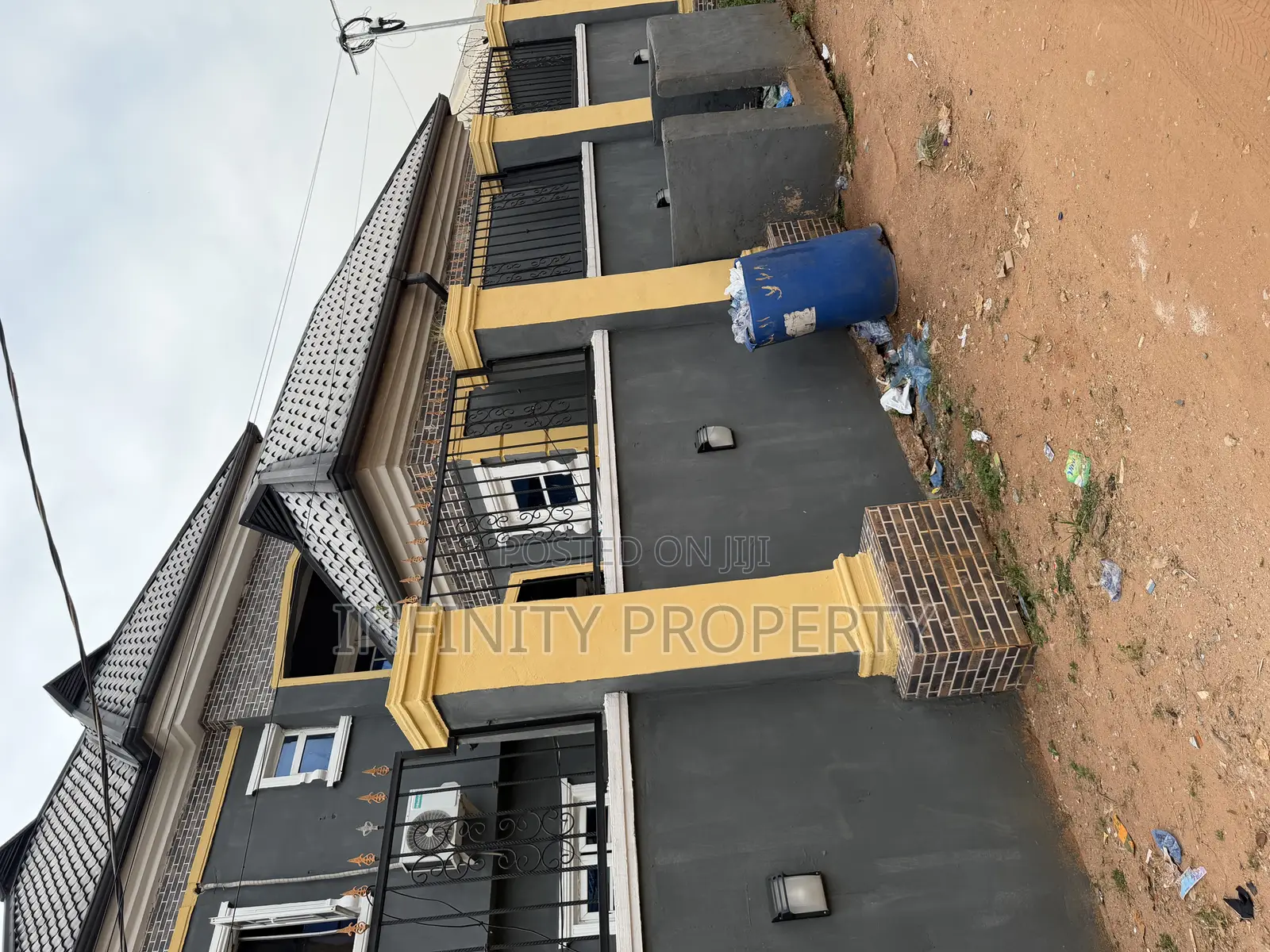 3bdrm Block of Flats in Benin City for sale