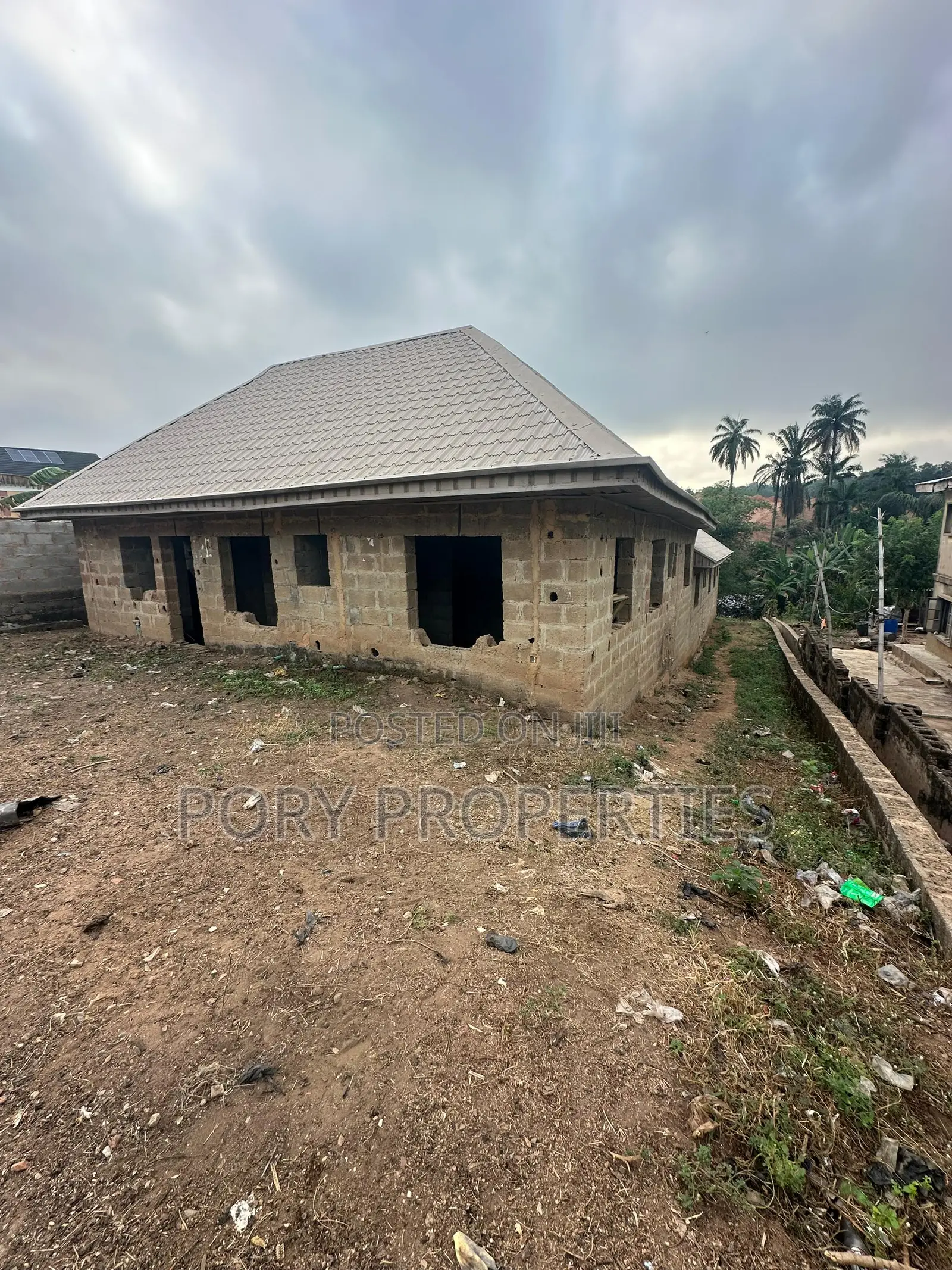 4bdrm Bungalow in Idi Ishin, Jericho for sale