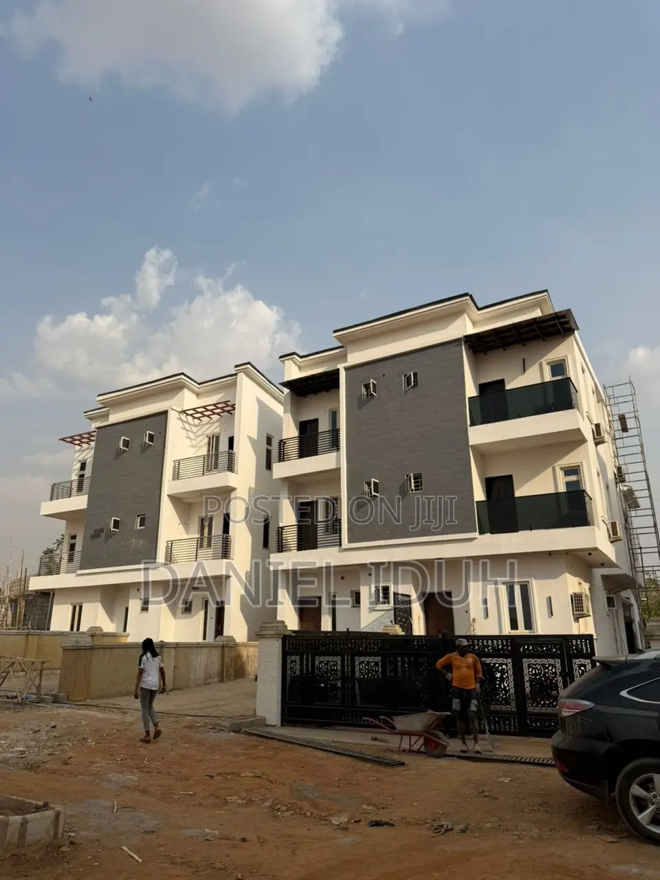 3bdrm Townhouse/Terrace in Gudu for sale