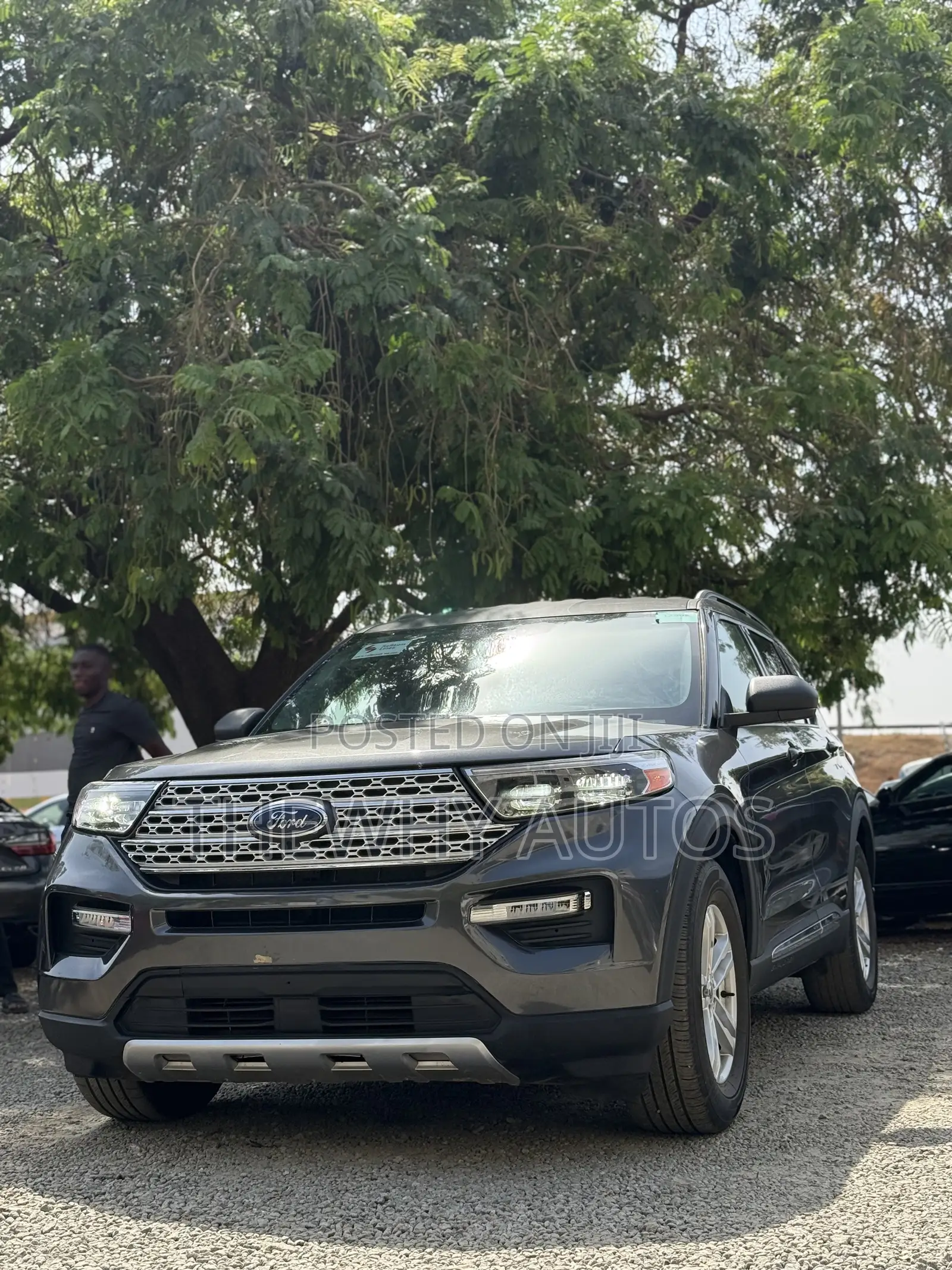 Ford Explorer XLT 4x2 2020 Gray