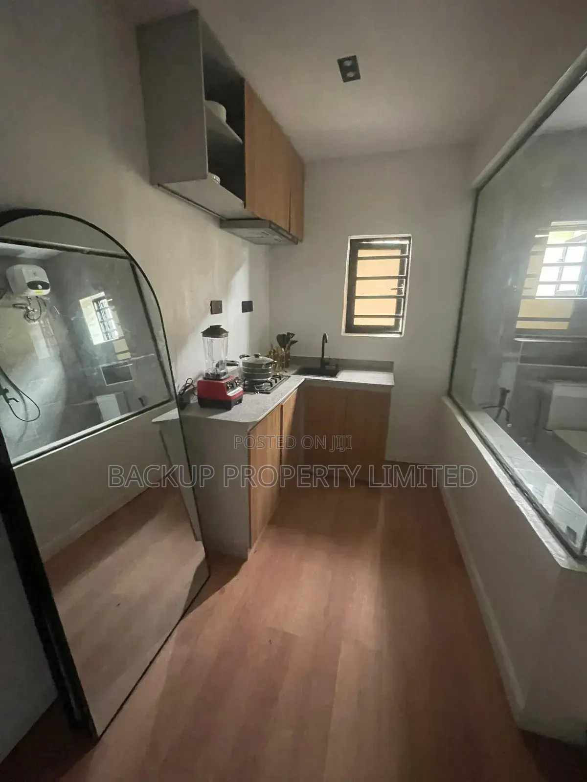 Furnished Studio Apartment in Shomolu / Shomolu for sale