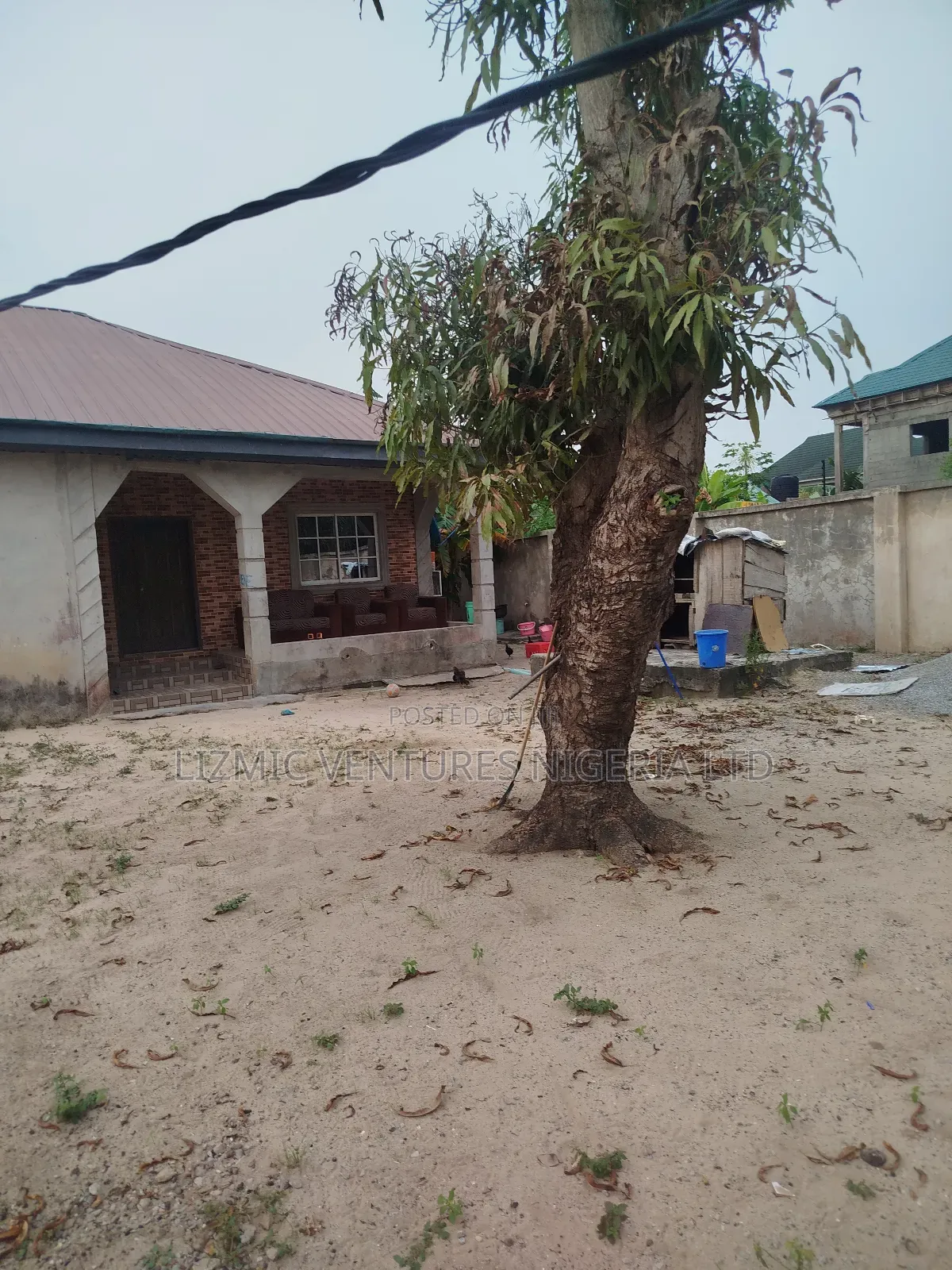 3bdrm Bungalow in Greenlite, Lekki Expressway for sale