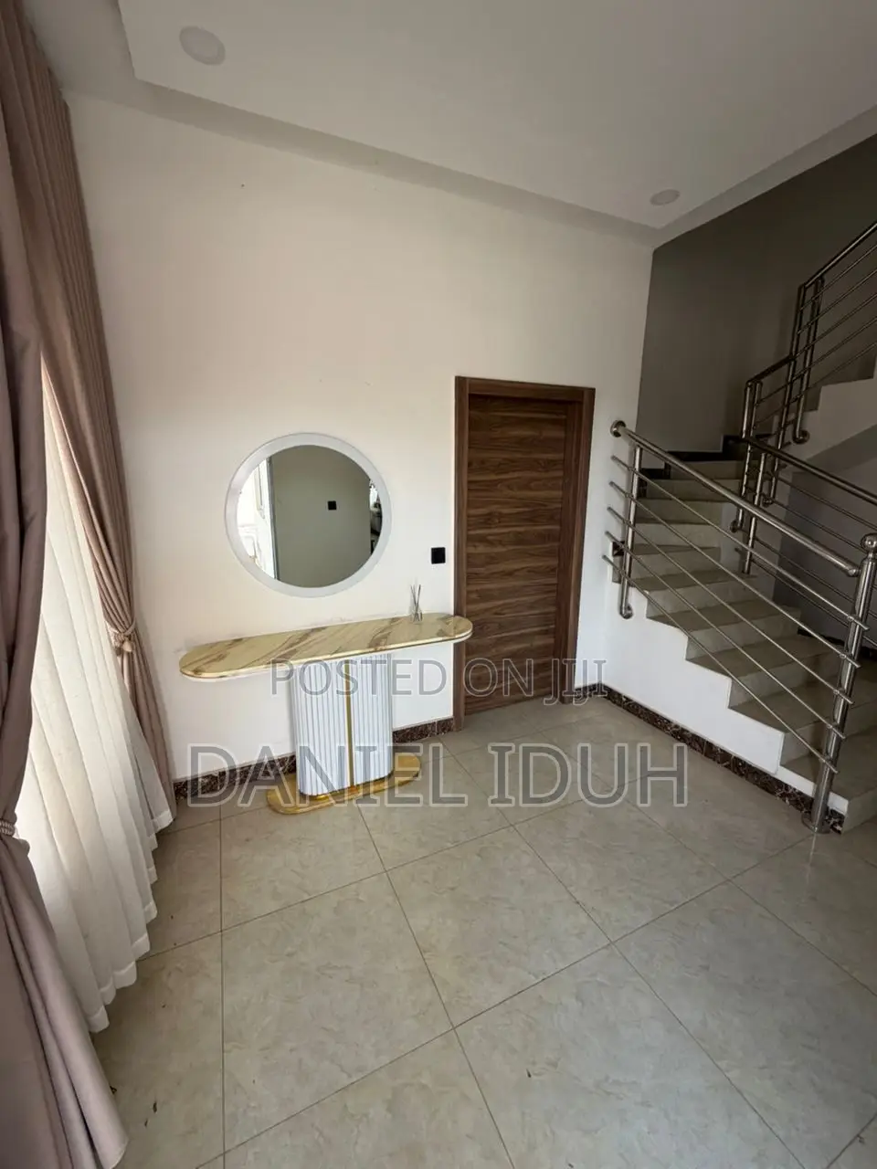 5bdrm Duplex in Mabushi for sale