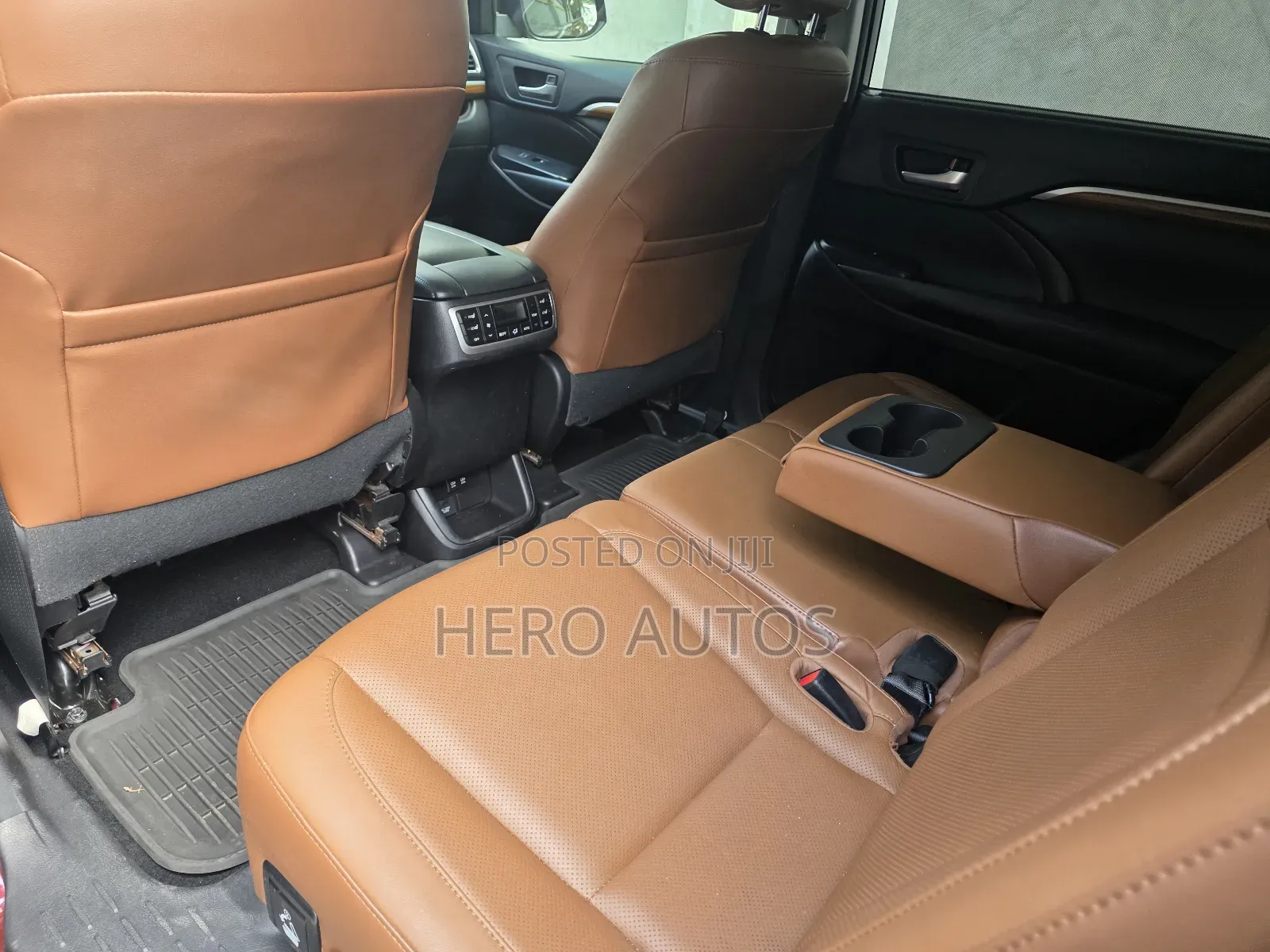 Toyota Highlander Limited Platinum 4x4 V6 (3.5L 6cyl 8A) 2017 Burgundy