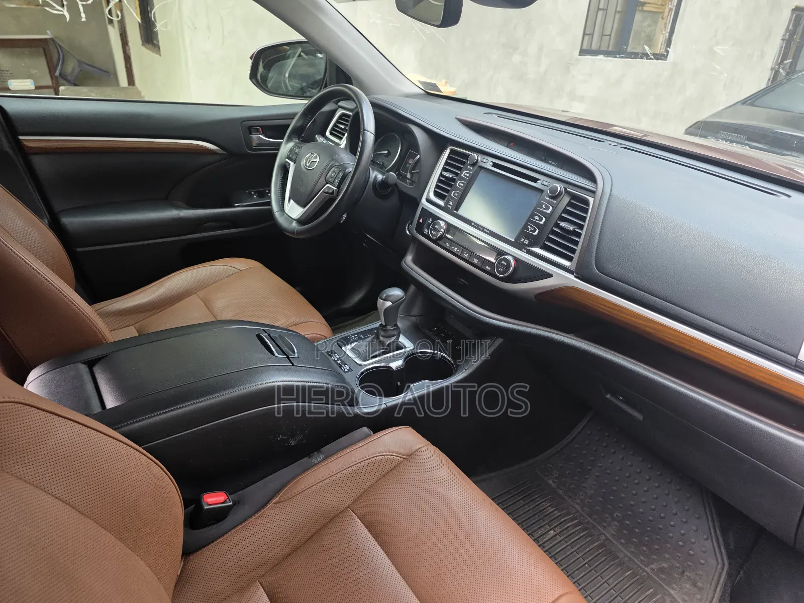 Toyota Highlander Limited Platinum 4x4 V6 (3.5L 6cyl 8A) 2017 Burgundy
