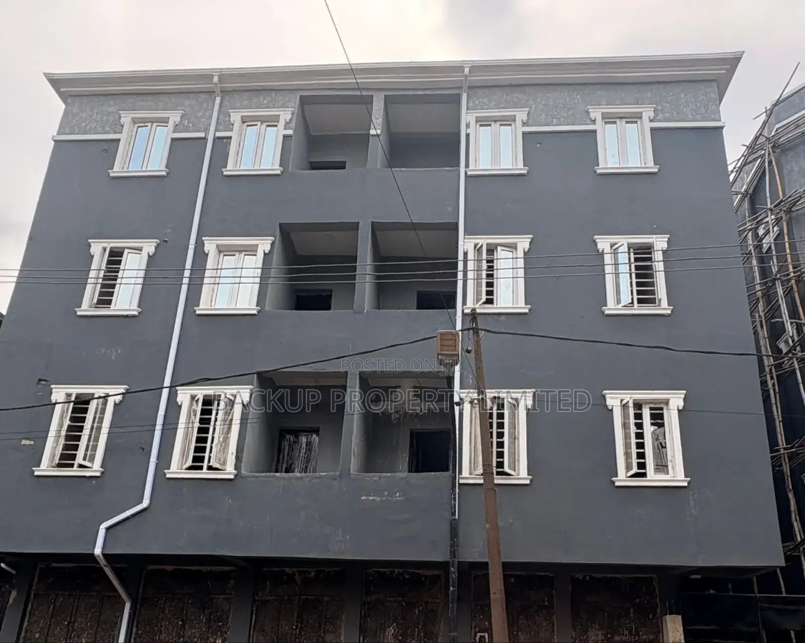 1bdrm Apartment in Alagomeji for sale