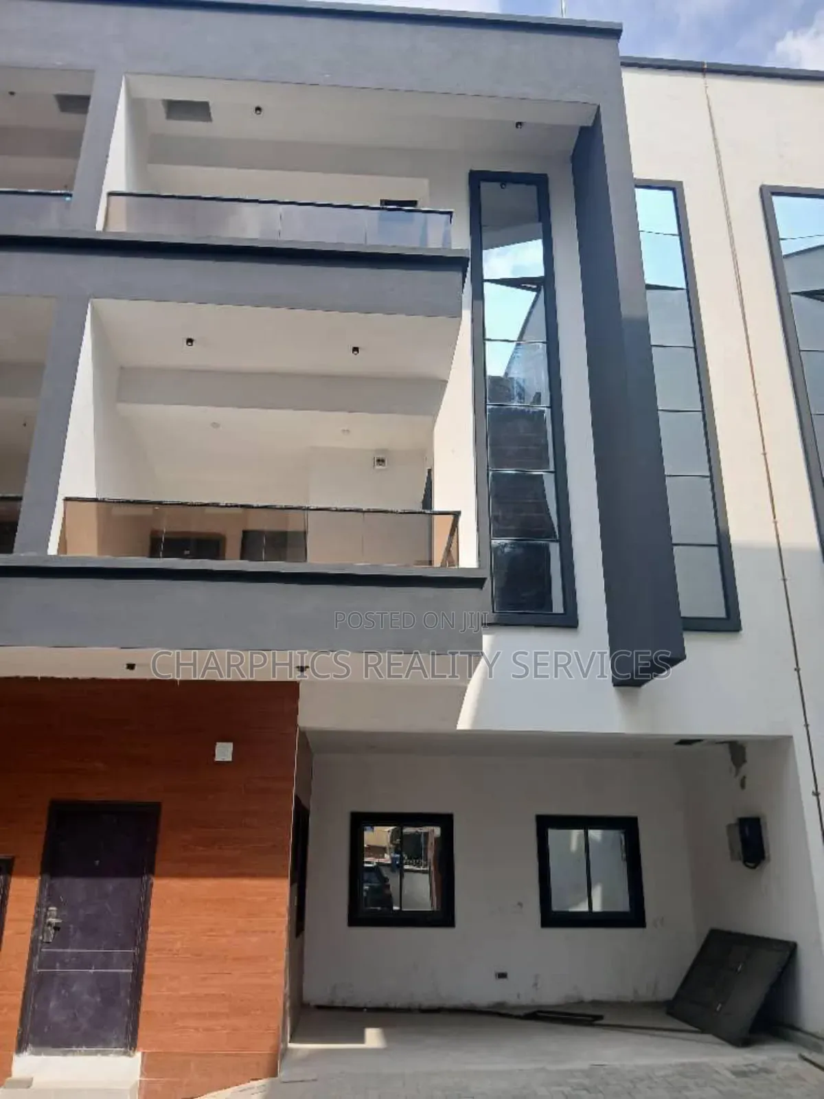 4bdrm Duplex in Ikeja for rent
