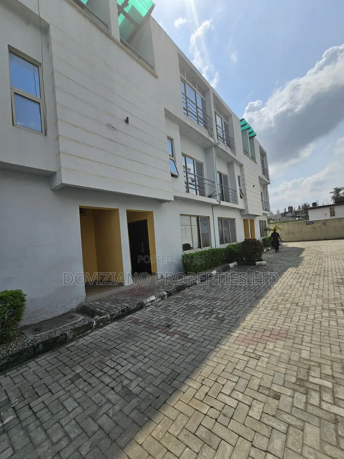 4bdrm Duplex in Ikeja GRA for rent