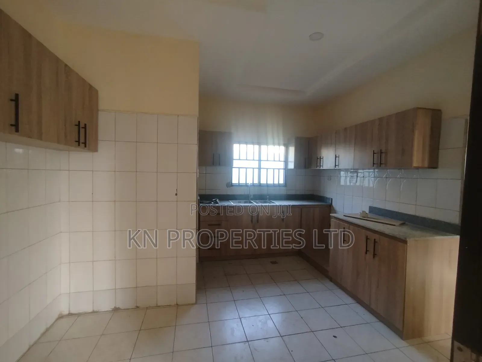 2bdrm Bungalow in Lubge, Lugbe District for rent