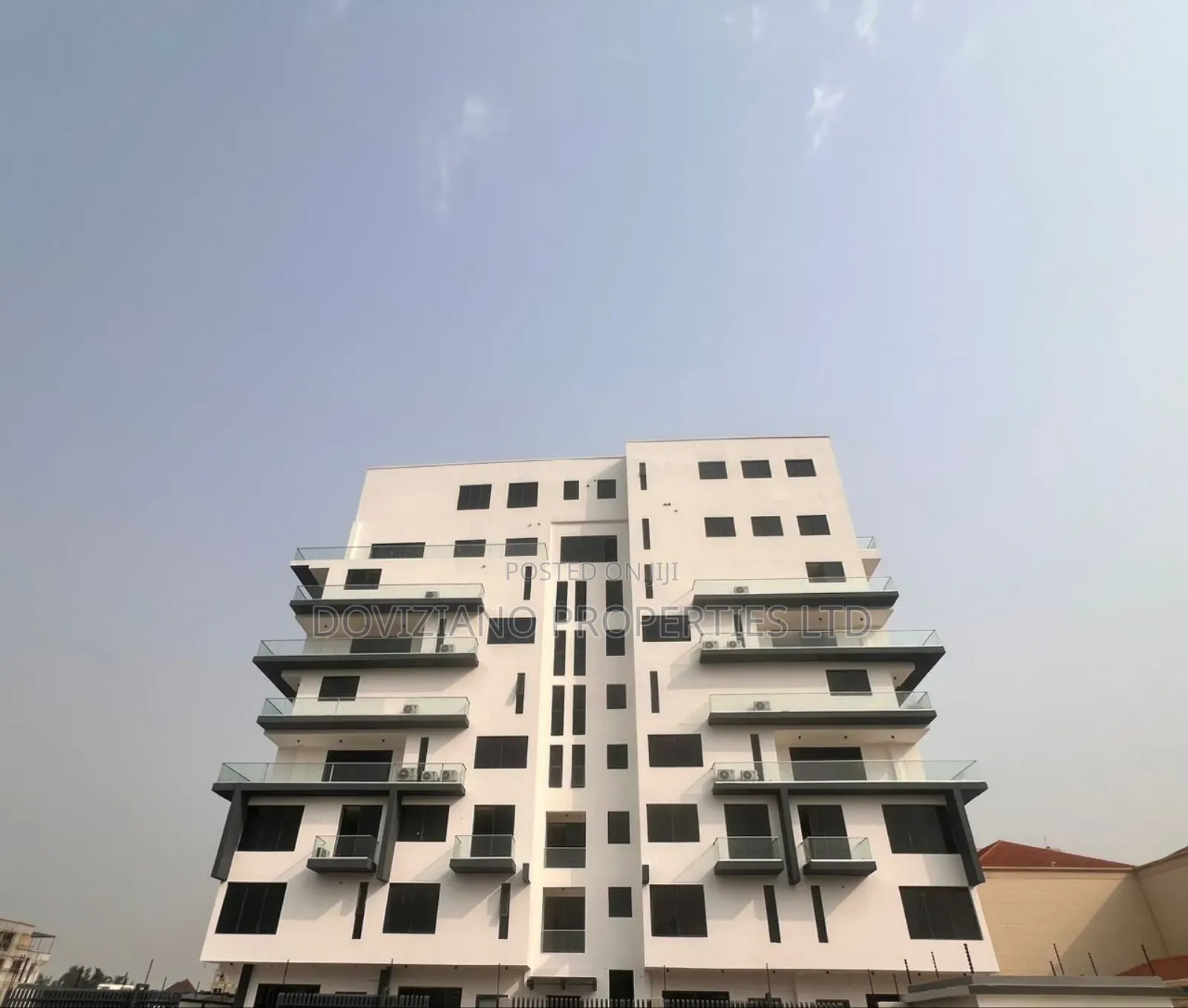 4bdrm Duplex in Banana Island for rent