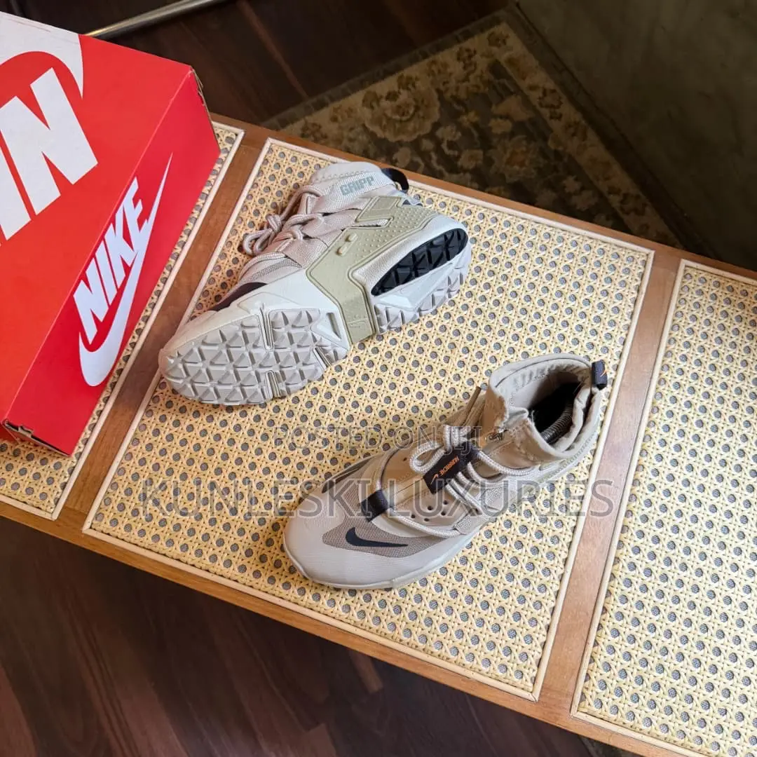 Original Nike Air Huarache Gripp Gs Super Sneakers
