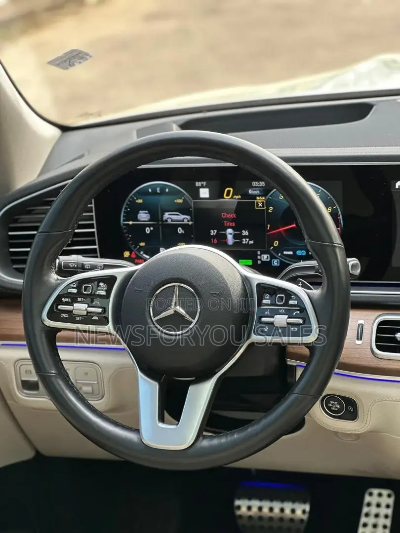 Mercedes-Benz GLS-Class 2022 White
