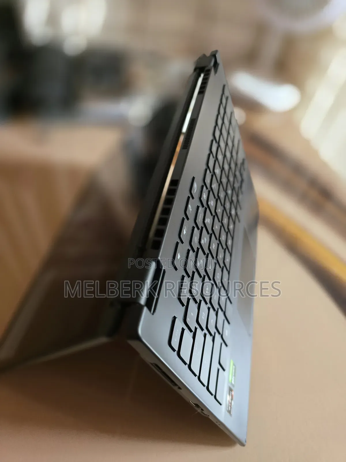 Laptop Asus ROG Flow X13 16GB AMD Ryzen 9 SSD 1T