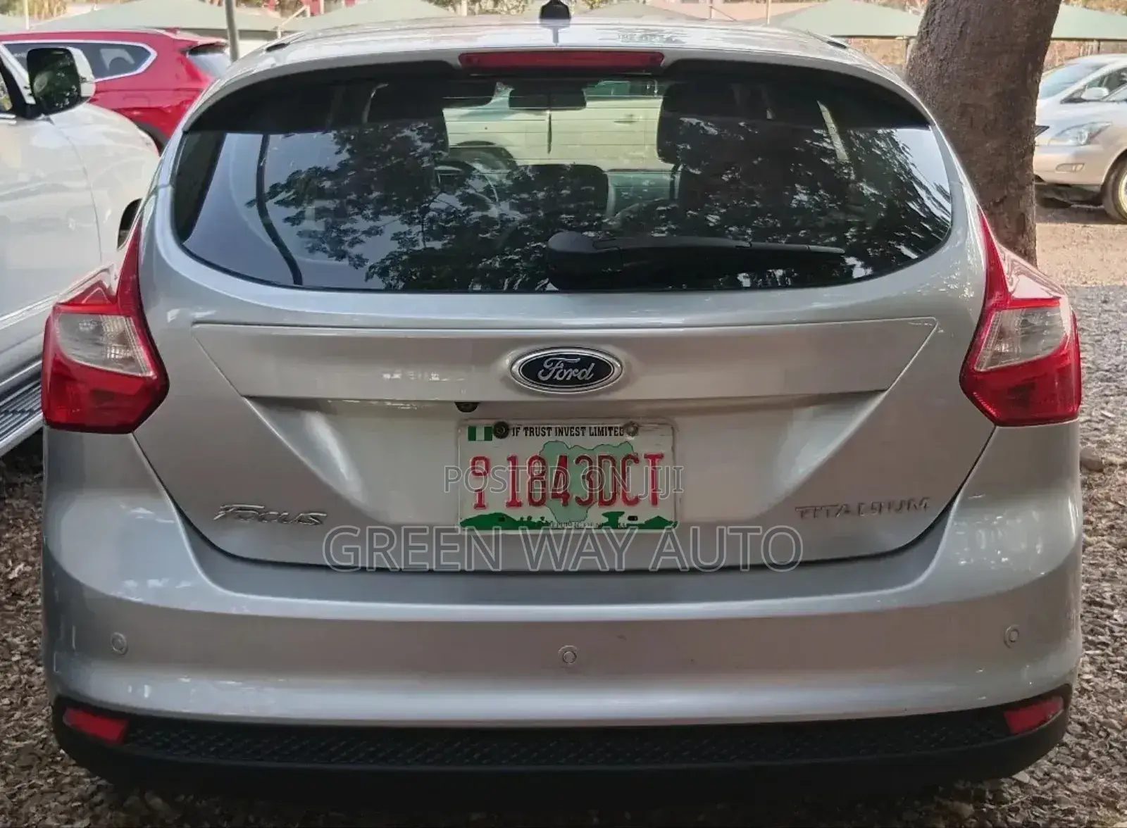 Ford Focus Titanium Hatchback FWD (2.0L 4cyl 5M) 2012 Silver