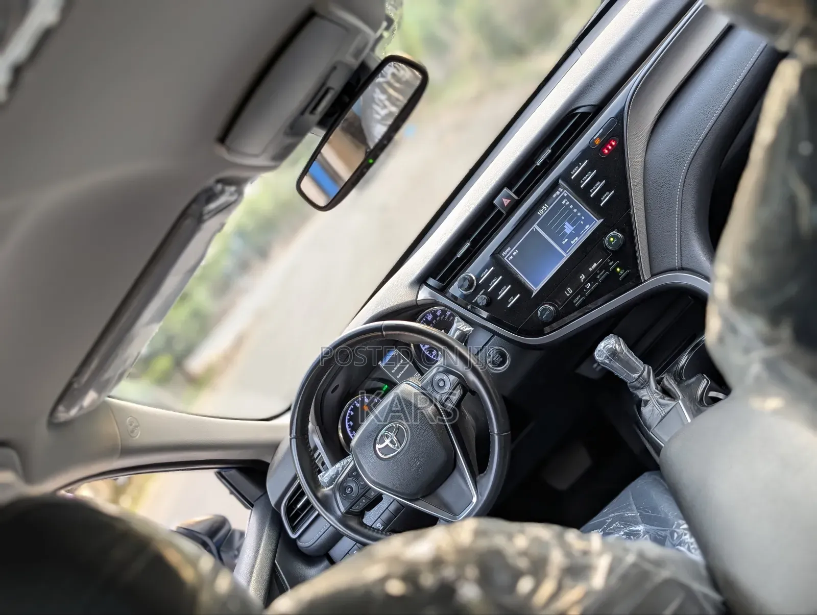 Toyota Camry SE (2.5L 4cyl 8A) 2019 Blue