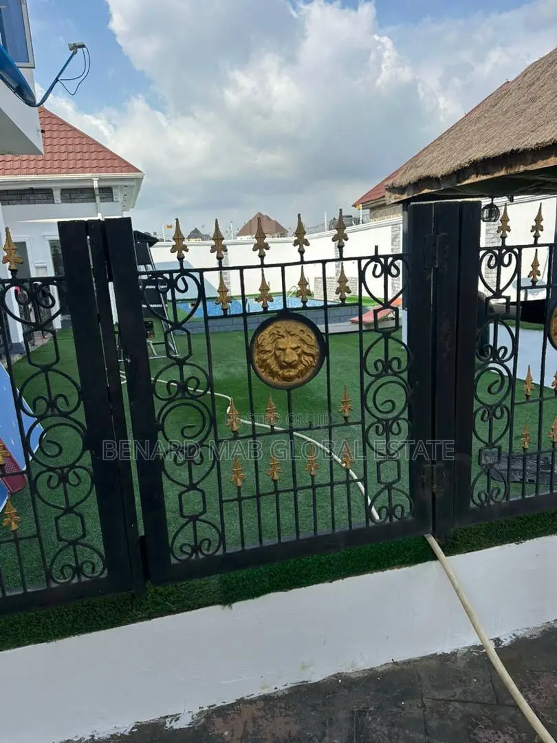 Furnished 5bdrm Duplex in Mab Global Estate, Mbora for sale