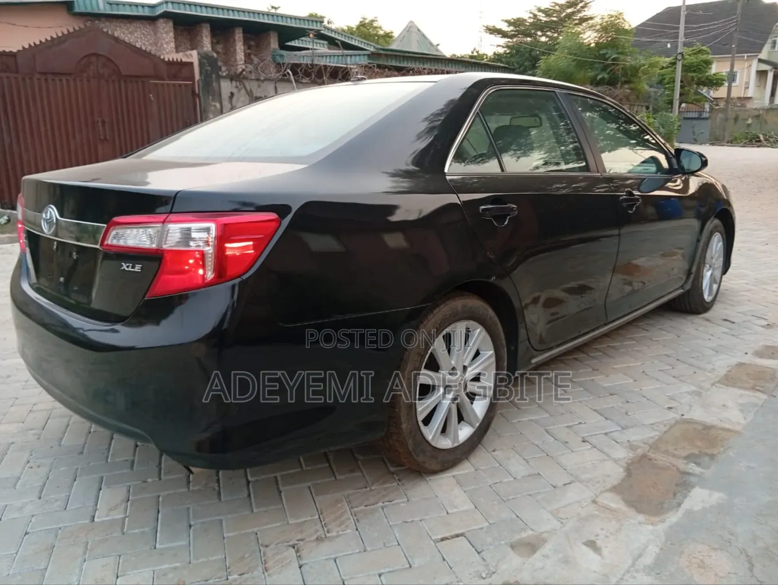 Toyota Camry XLE 4dr Sedan (2.5L 4cyl 6A) 2012 Black