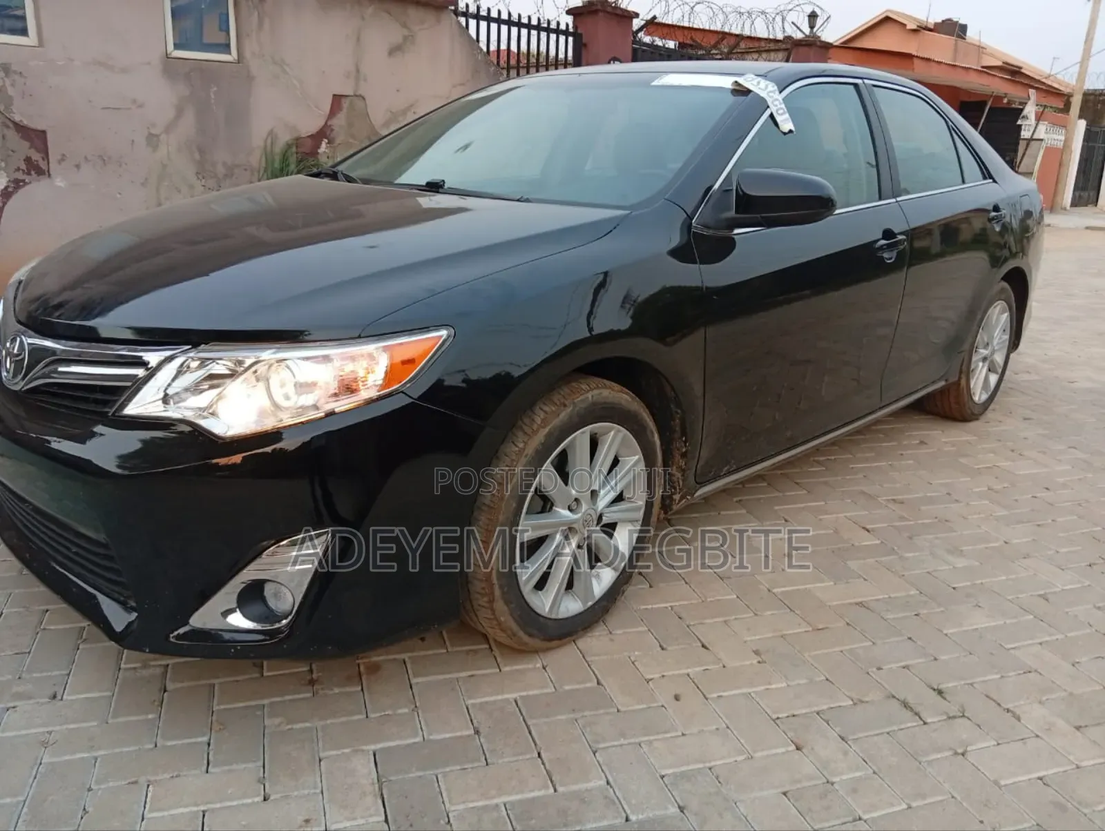 Toyota Camry XLE 4dr Sedan (2.5L 4cyl 6A) 2012 Black
