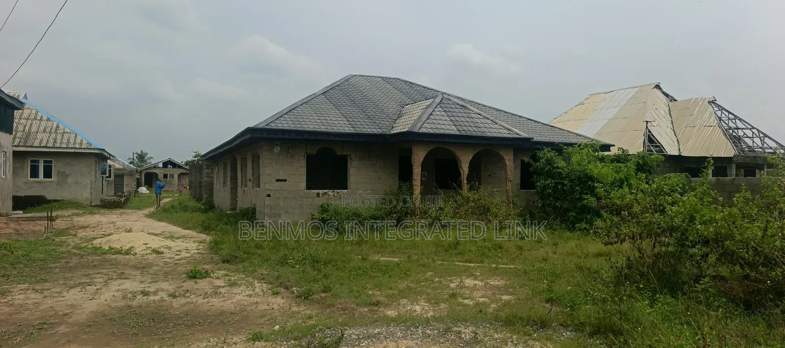 4bdrm Bungalow In Ajebo, Ikorodu For Sale