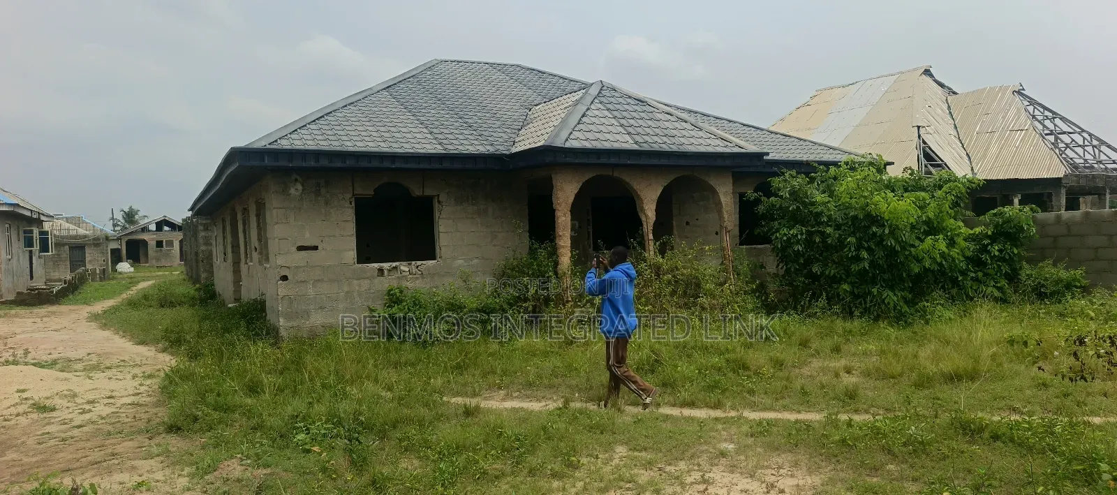 4bdrm Bungalow In Ajebo, Ikorodu For Sale