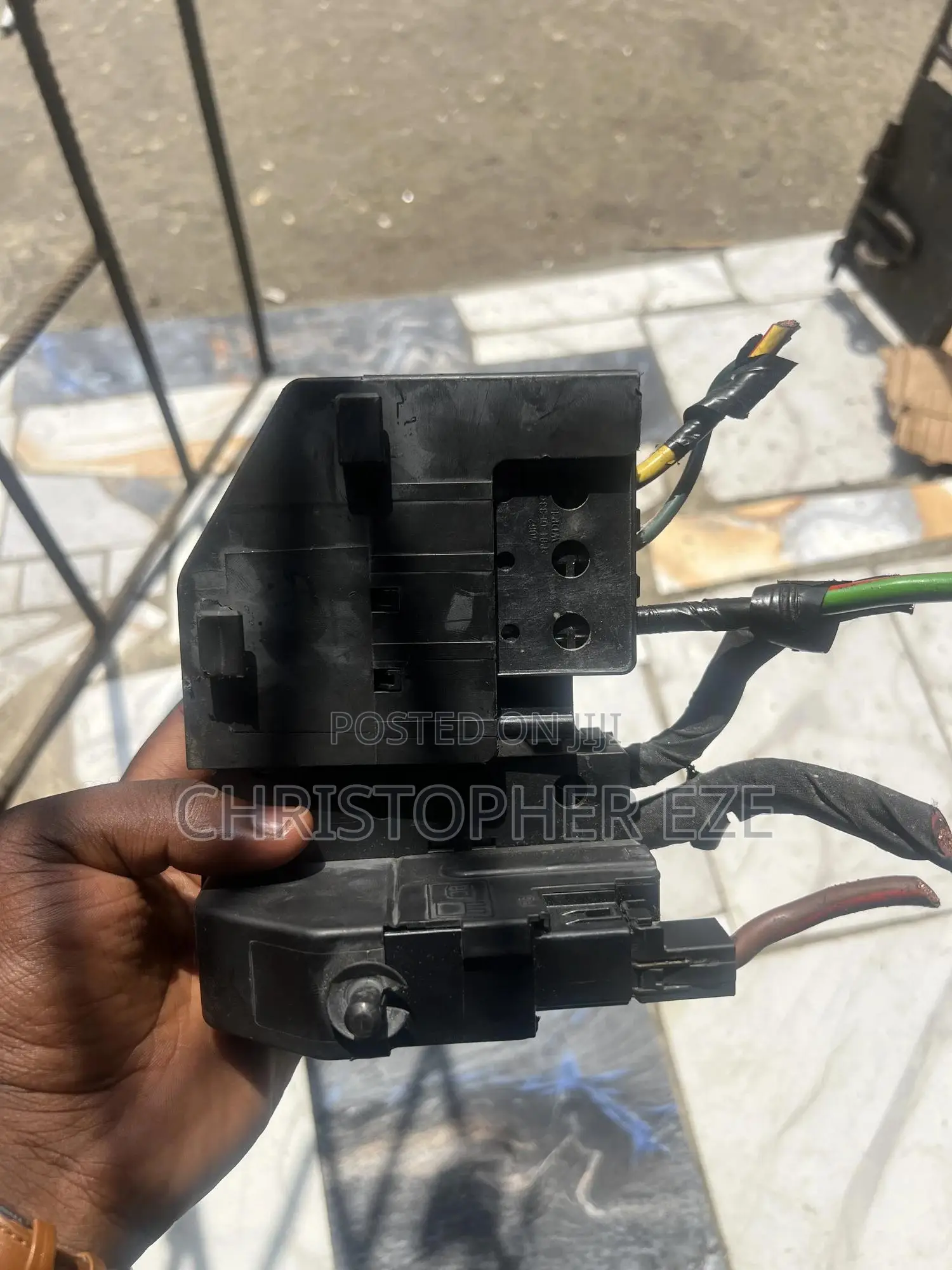 Ford Edge Battery Terminal Circuit 2015 2016 2017 2018 2019 2020