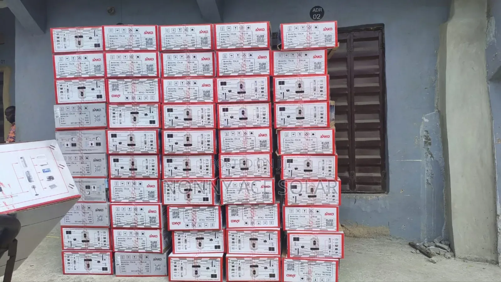 Sako 1kva Hybrid Inverter With MTTP 150v Charge Controller