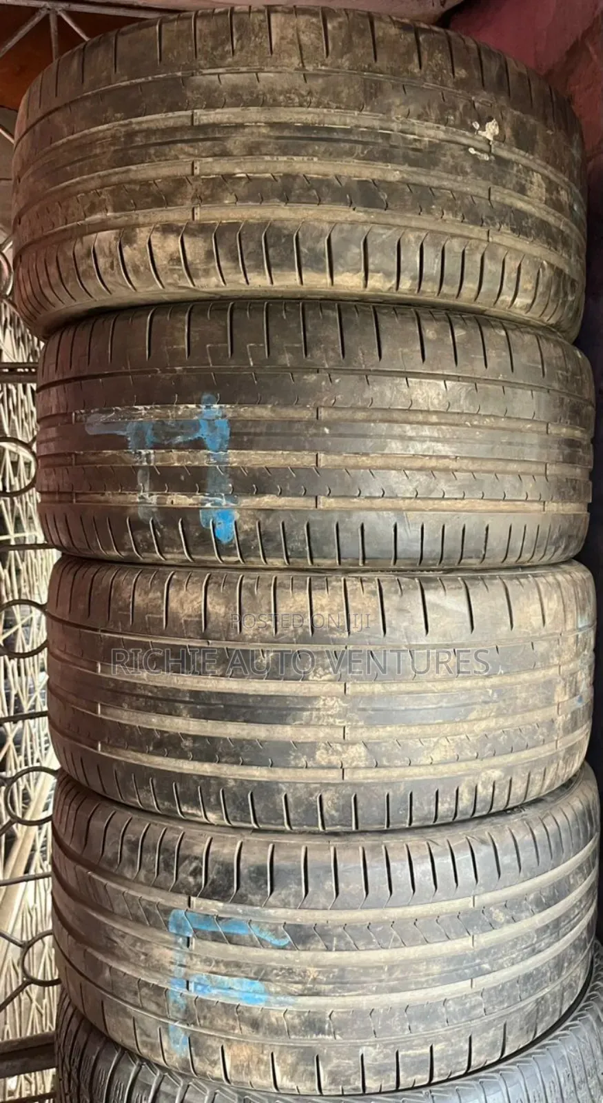 265/35r22 Continental Tire With Current Date.
