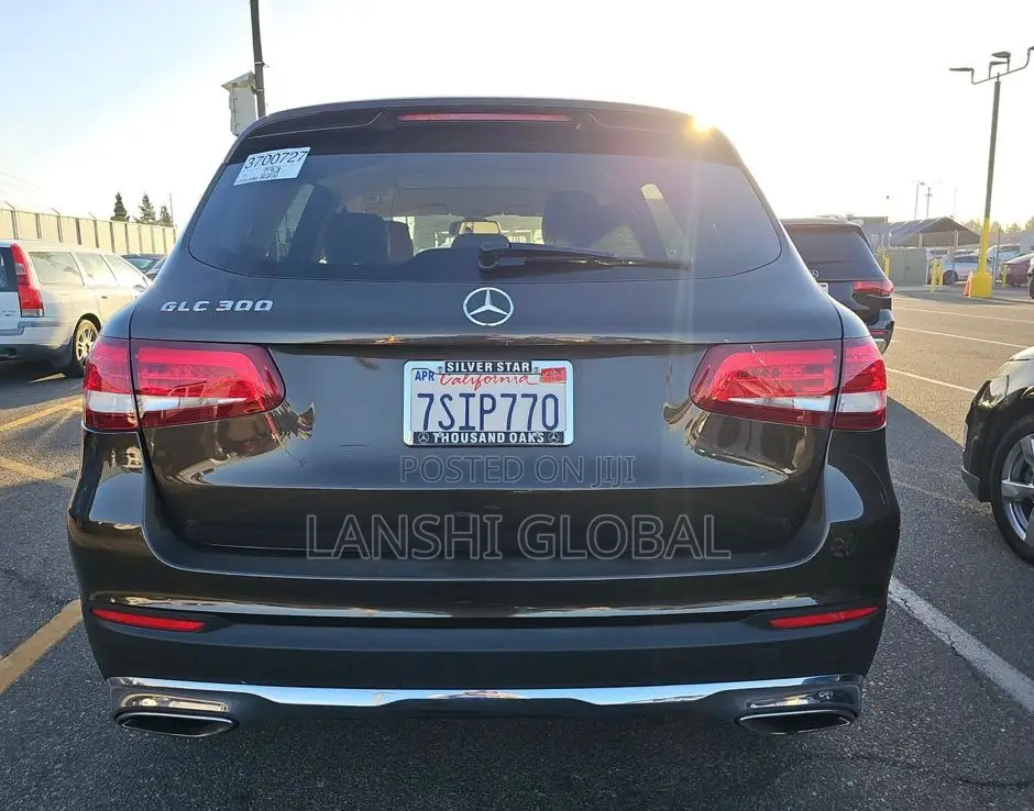 Mercedes-Benz GLC-Class 2016 Brown