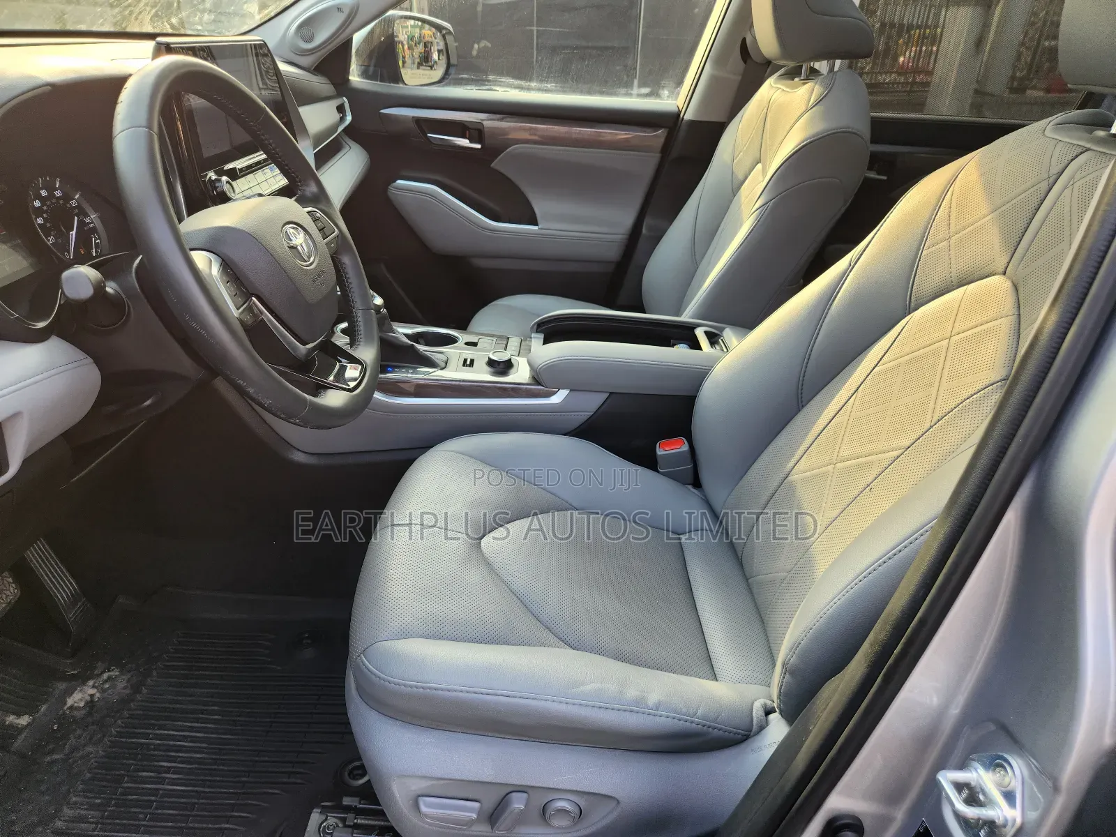 Toyota Highlander Platinum AWD 2020 Silver