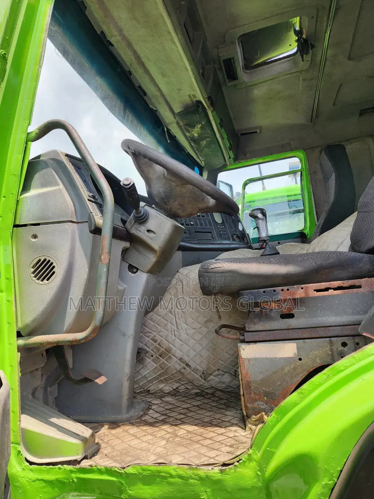 Clean Registered Howo Truck Head 10 Tyres