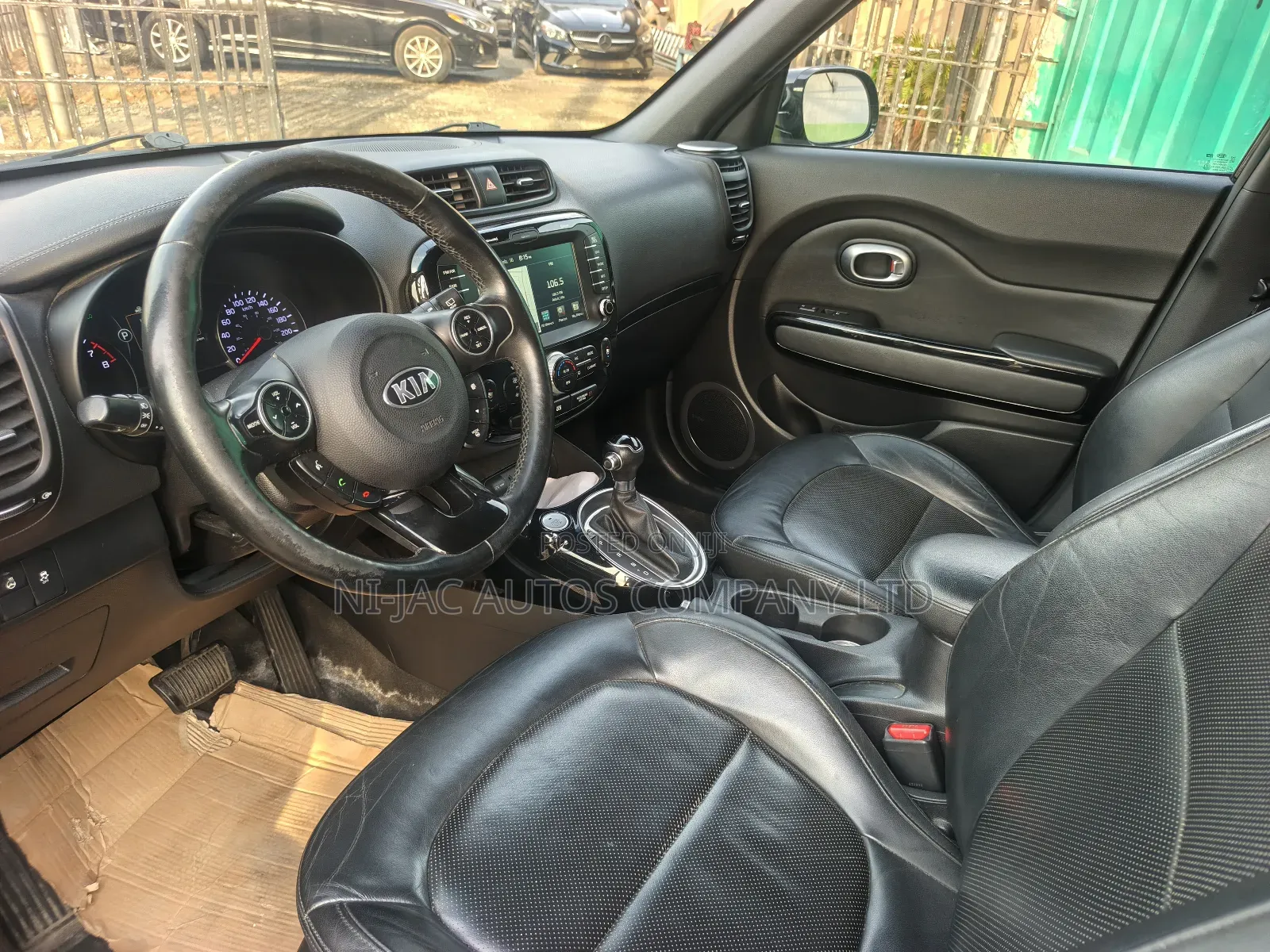 Kia Soul ! 4dr Wagon (2.0L 4cyl 6A) 2015 Black