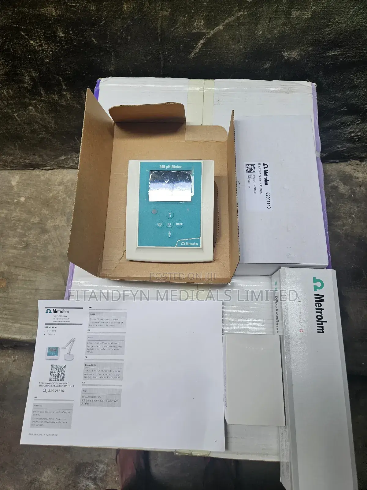 Metrohm 949 Ph Meter, A Benchtop Instrument