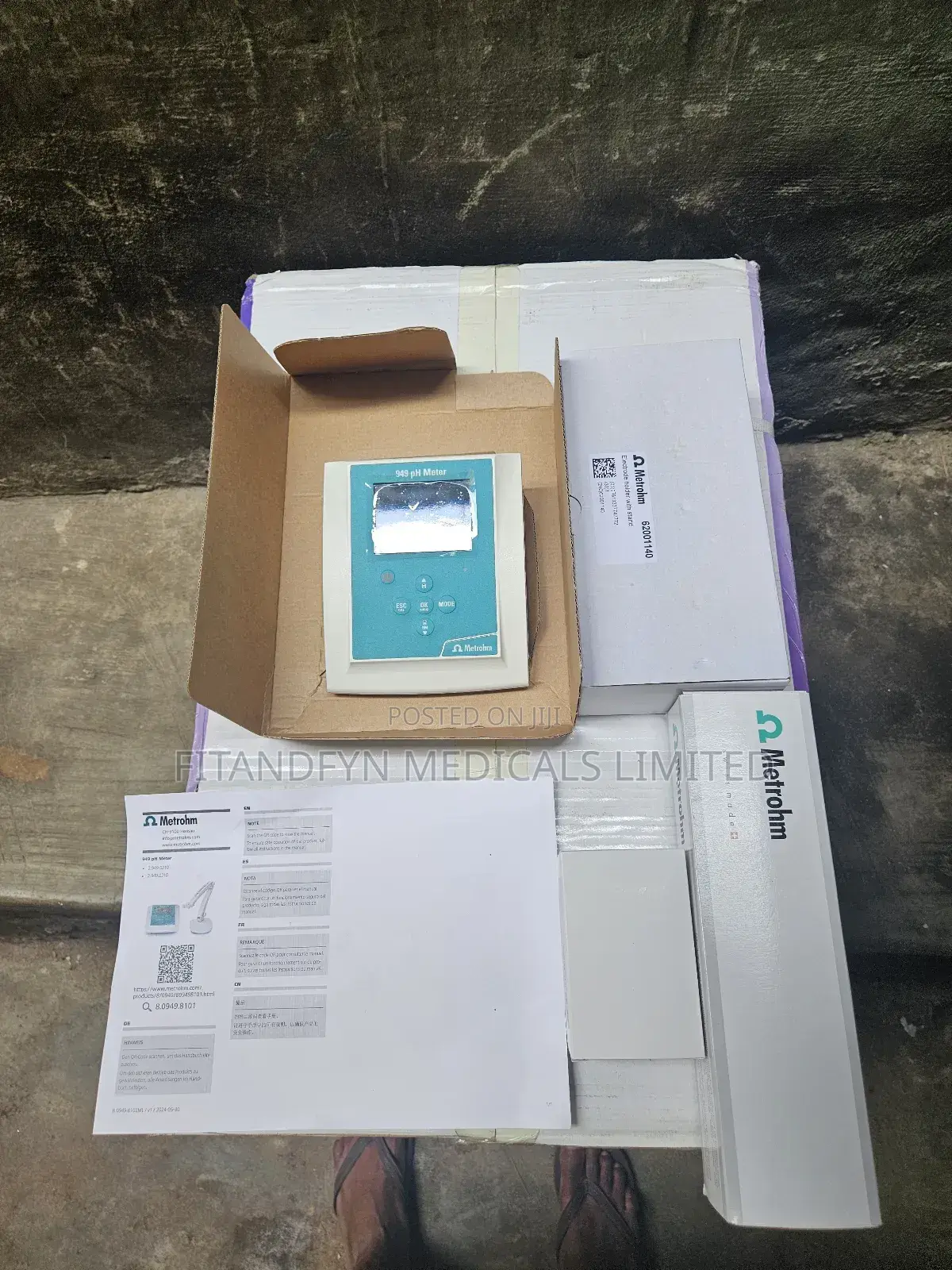 Metrohm 949 Ph Meter, A Benchtop Instrument