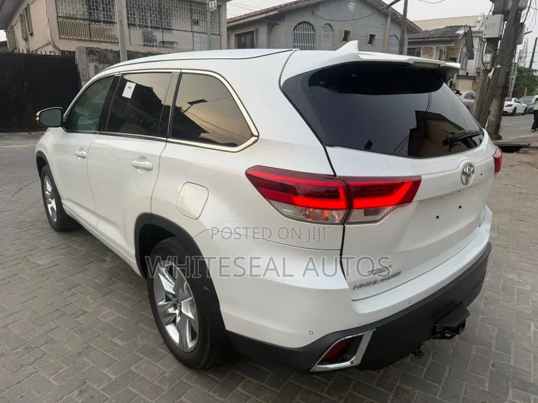 Toyota Highlander Limited 2019 Off white