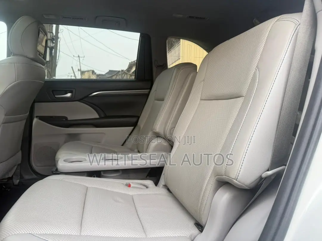 Toyota Highlander Limited 2019 Off white