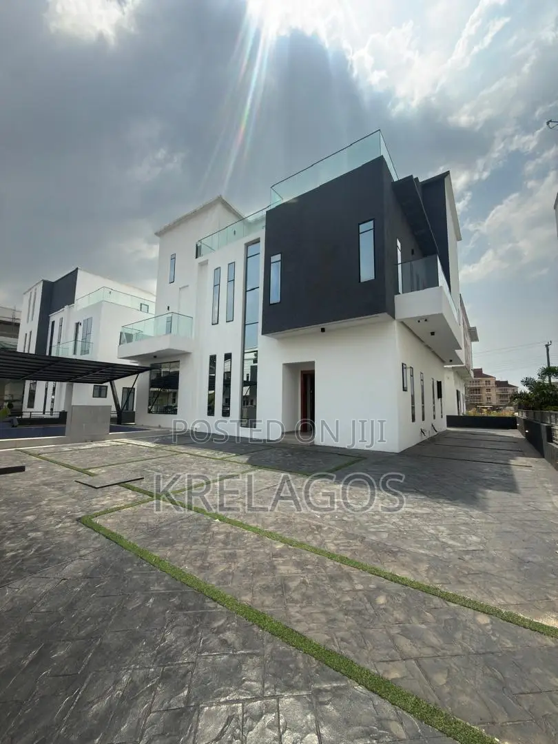 5bdrm Duplex in Osapa london for sale