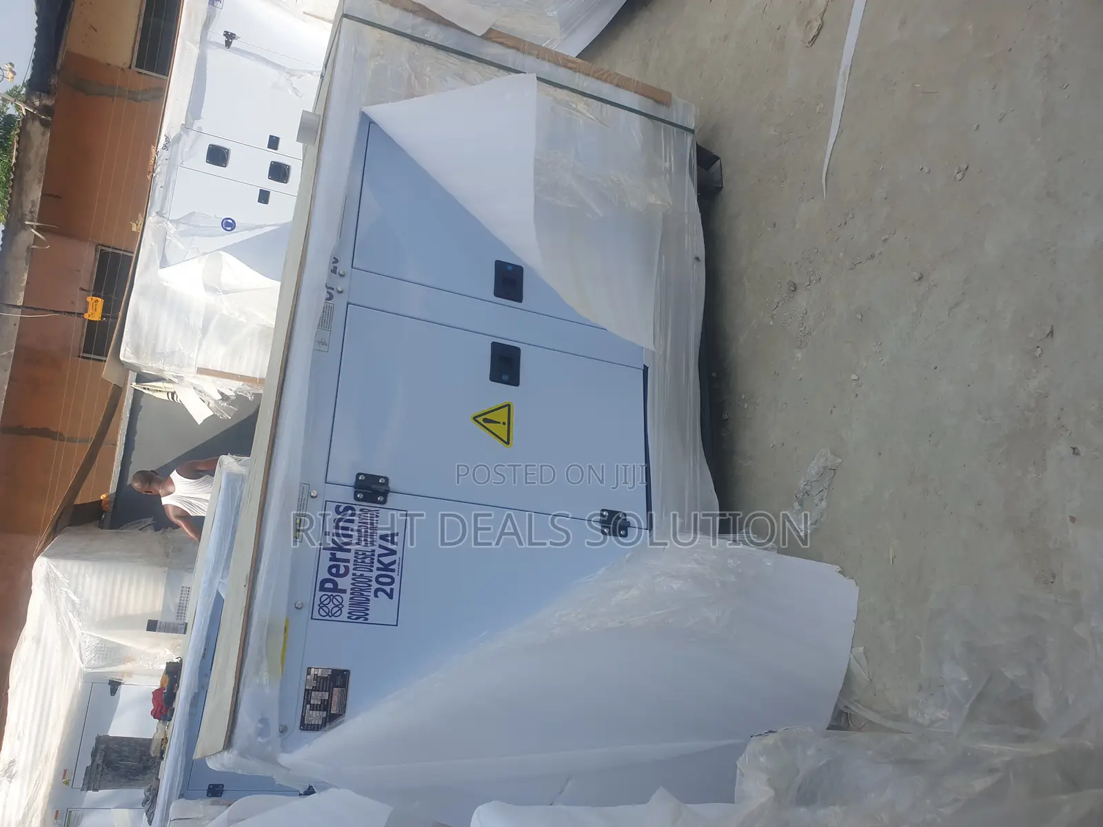 Perkins 20kva Silent Diesel Generator – Three Phase With Deep Sea Cont