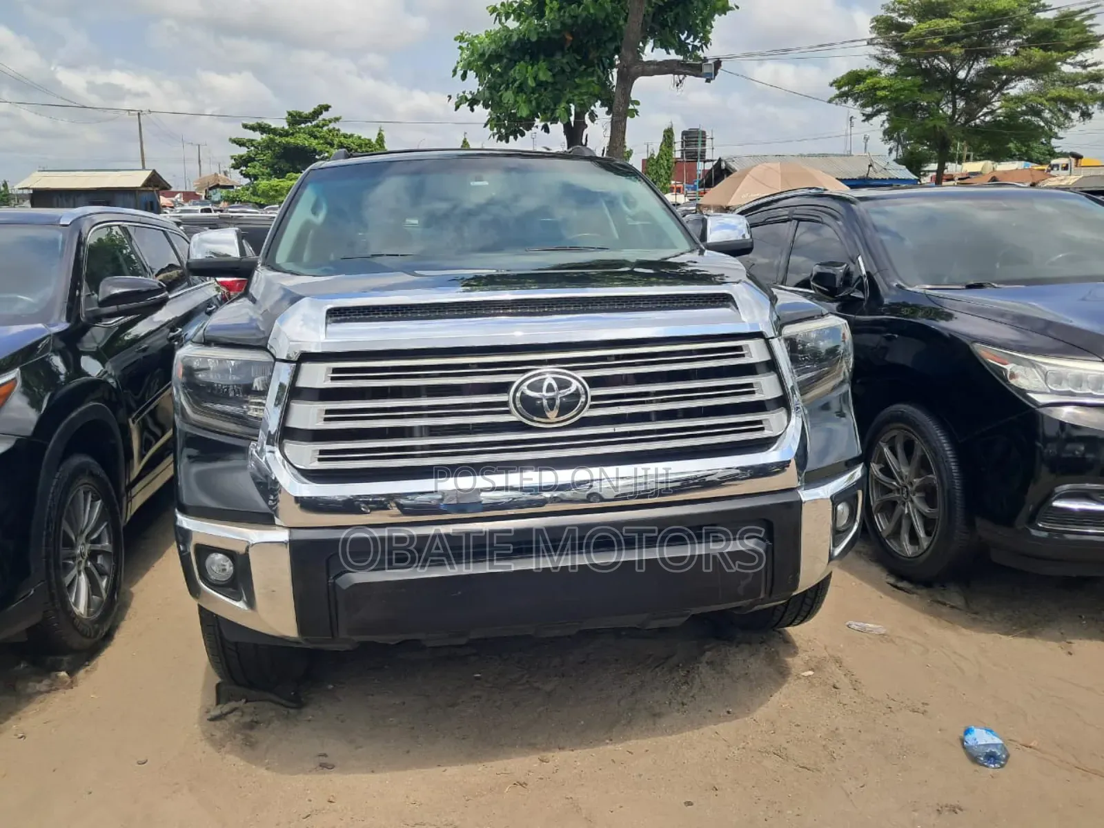 Toyota Sequoia Limited 4dr SUV 4WD (5.7L 8cyl 6A) 2015 Black