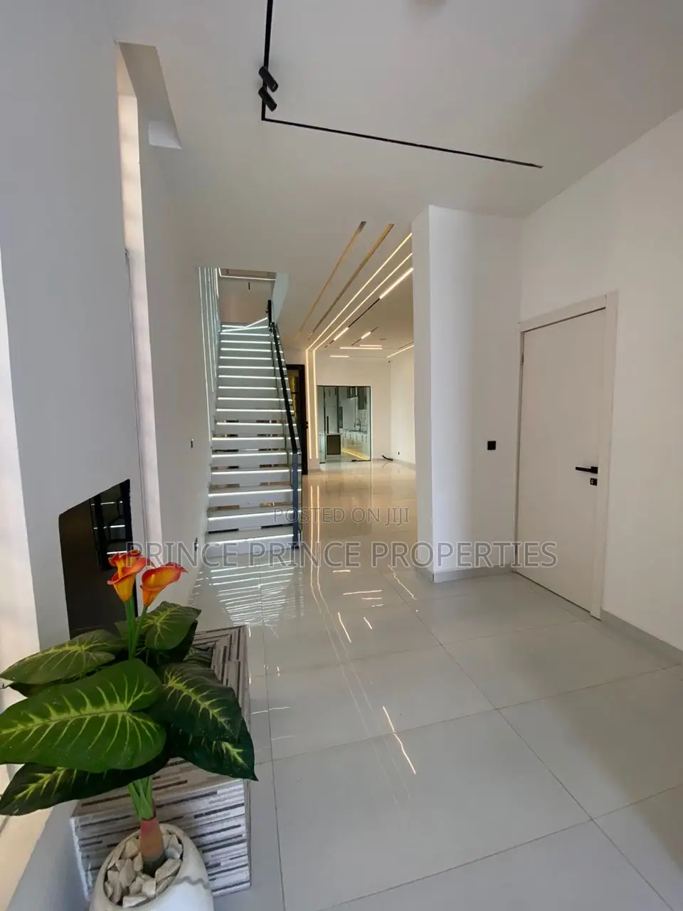 Furnished 5bdrm Duplex in Lekki Ologolo for sale