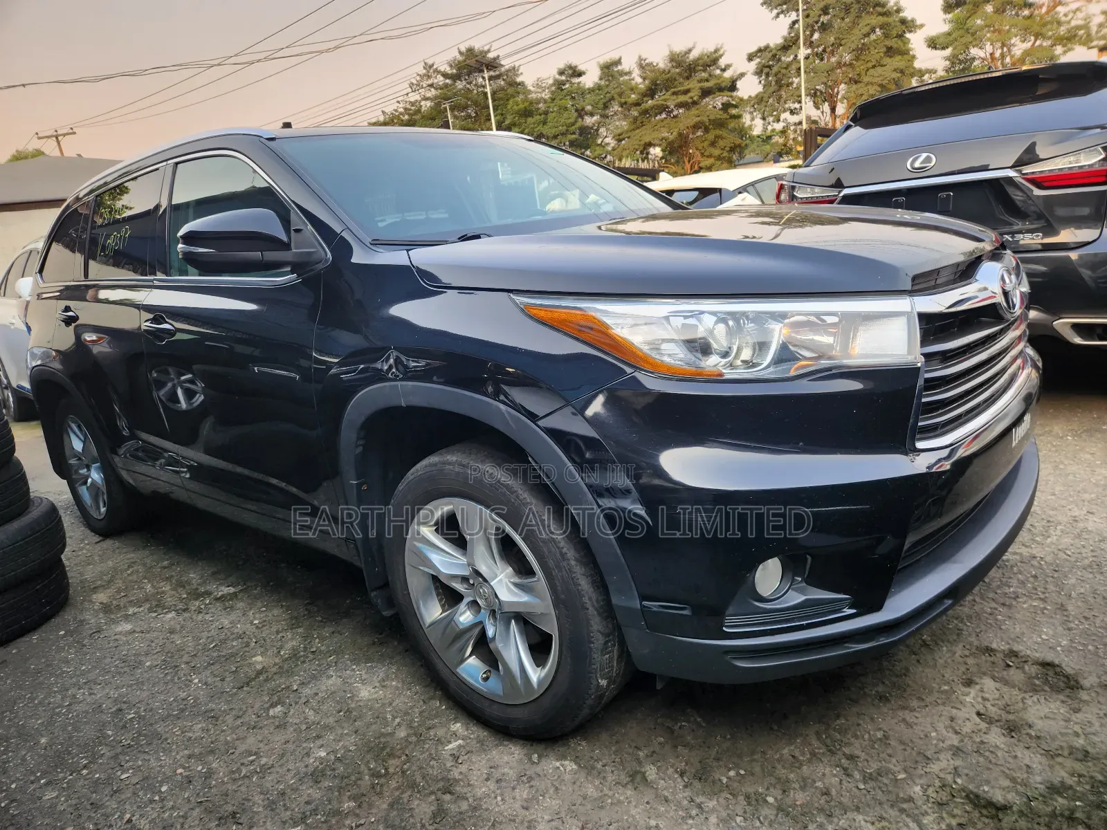 Toyota Highlander Limited 4dr SUV AWD (3.5L 6cyl 6A) 2015 Black